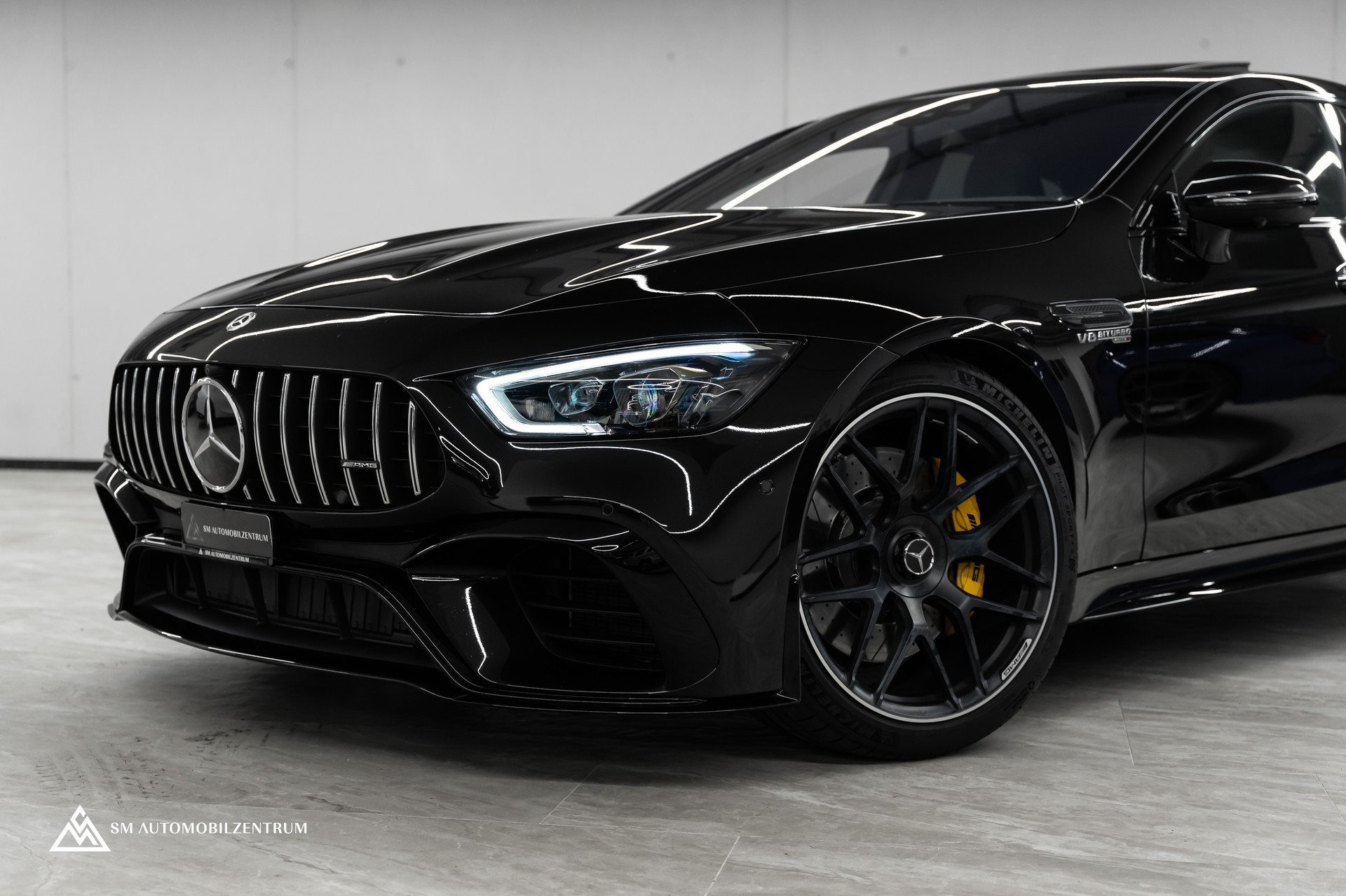 MERCEDES-BENZ AMG GT 63 S 4matic+ / Aero Paket / 360° / Head-Up / Panorama-showroom-element-2