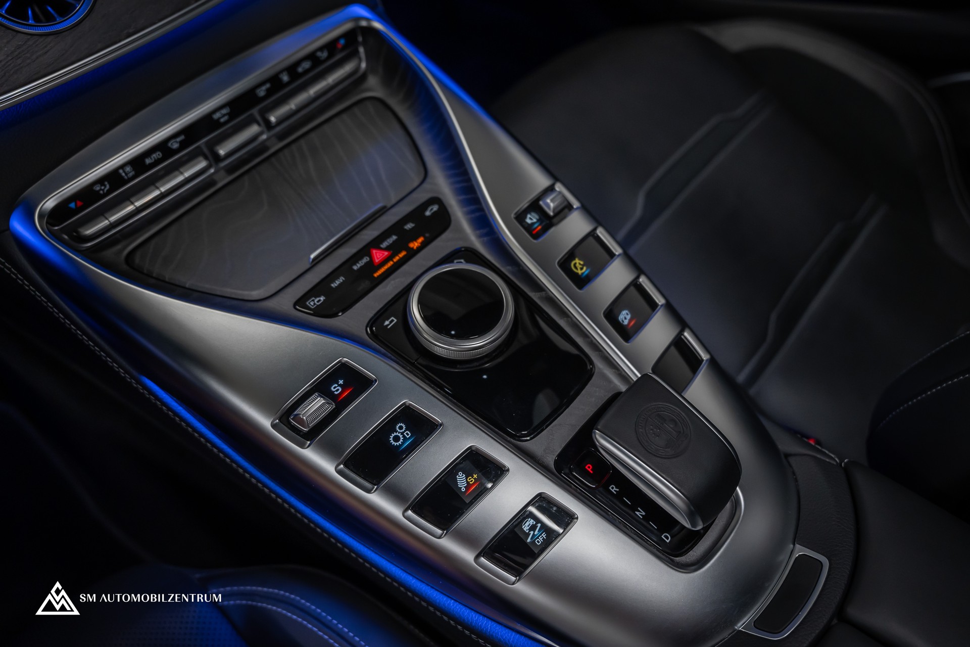MERCEDES-BENZ AMG GT 63 S 4matic+ / Aero Paket / 360° / Head-Up / Panorama-image-31