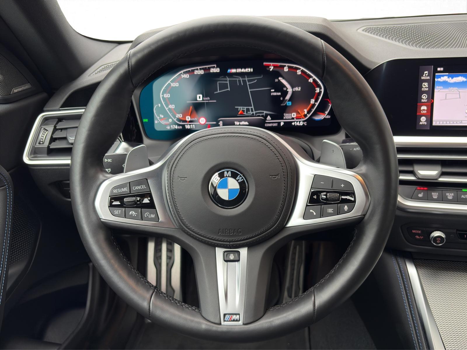 BMW M240i xDrive Coupé-image-10