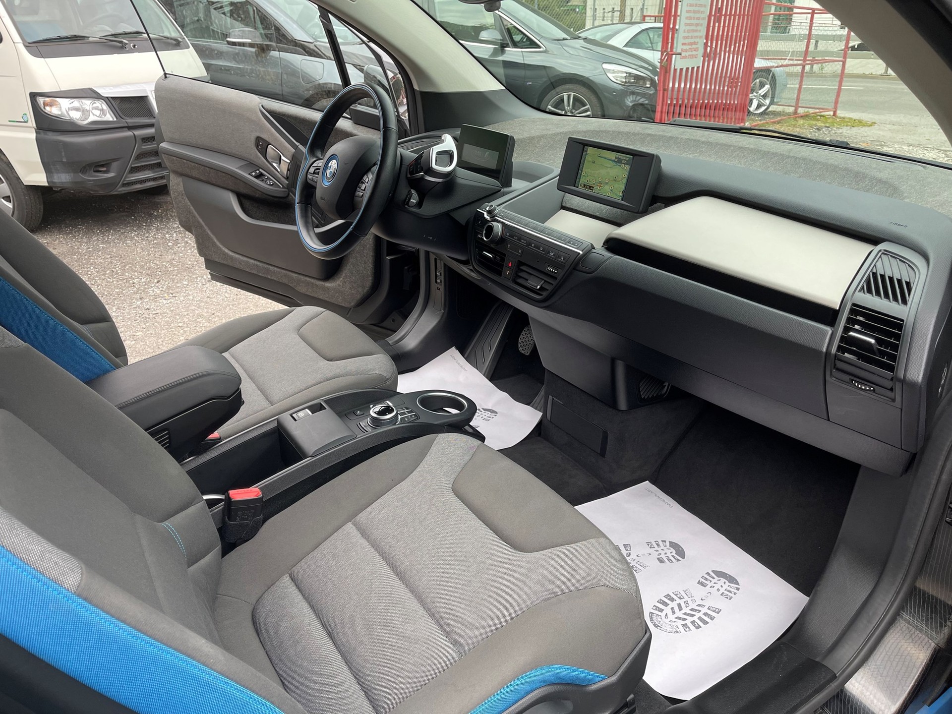 BMW i3 (94Ah)-image-4