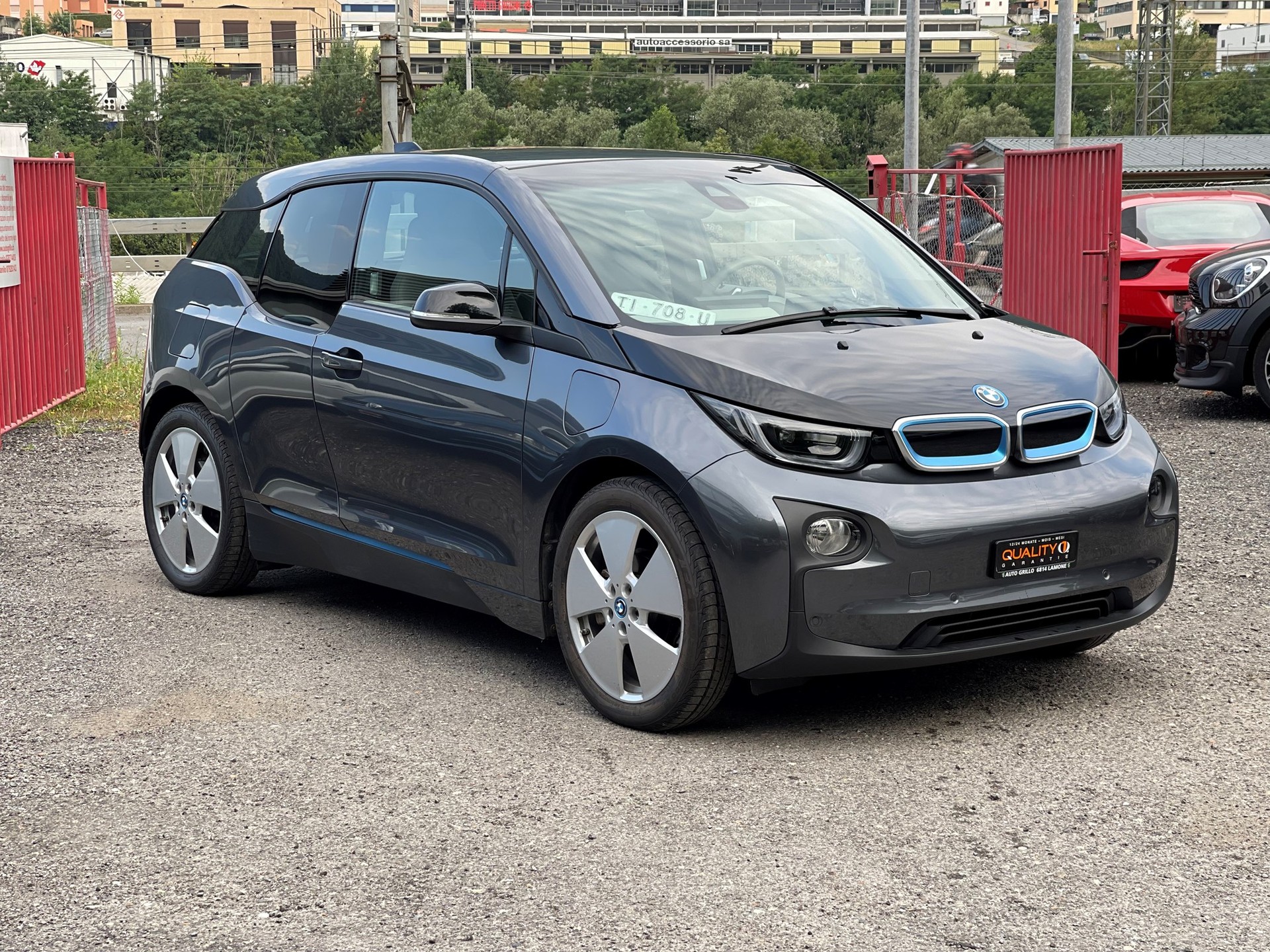 BMW i3 (94Ah)-image-1