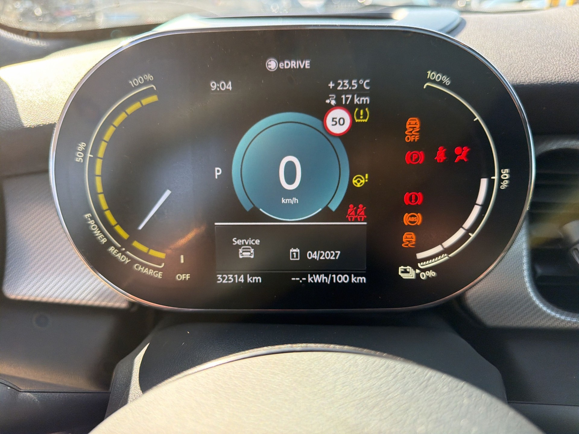 MINI Cooper SE Mosaert Edition-image-13