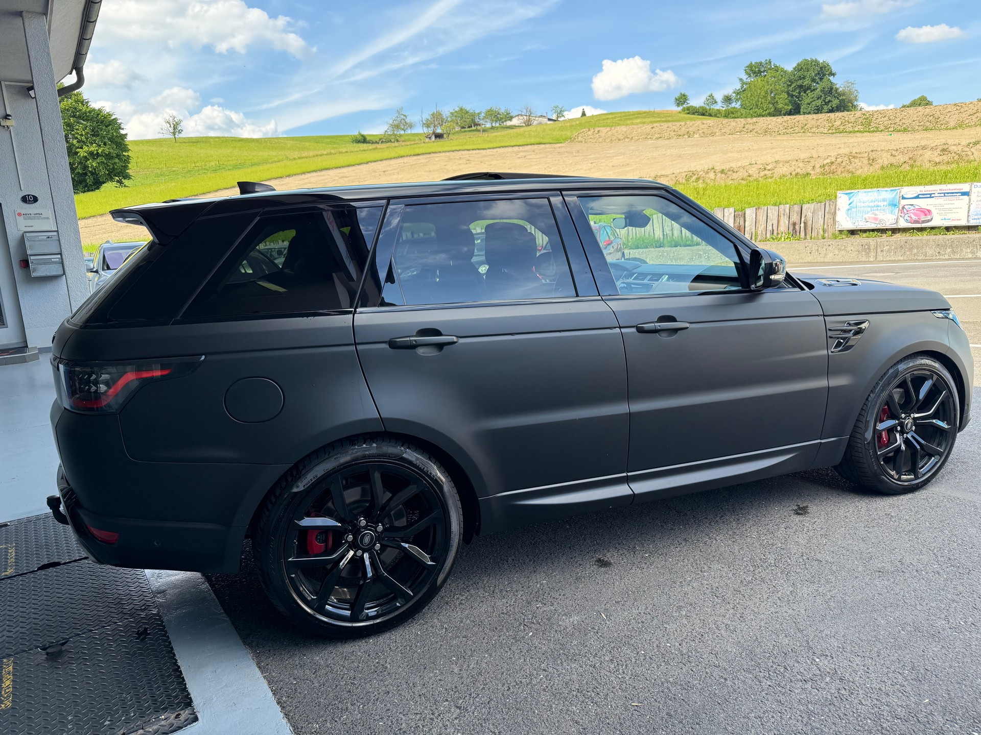 LAND ROVER Range Rover Sport 5.0 V8 S/C ABDynamic Automatic-image-4