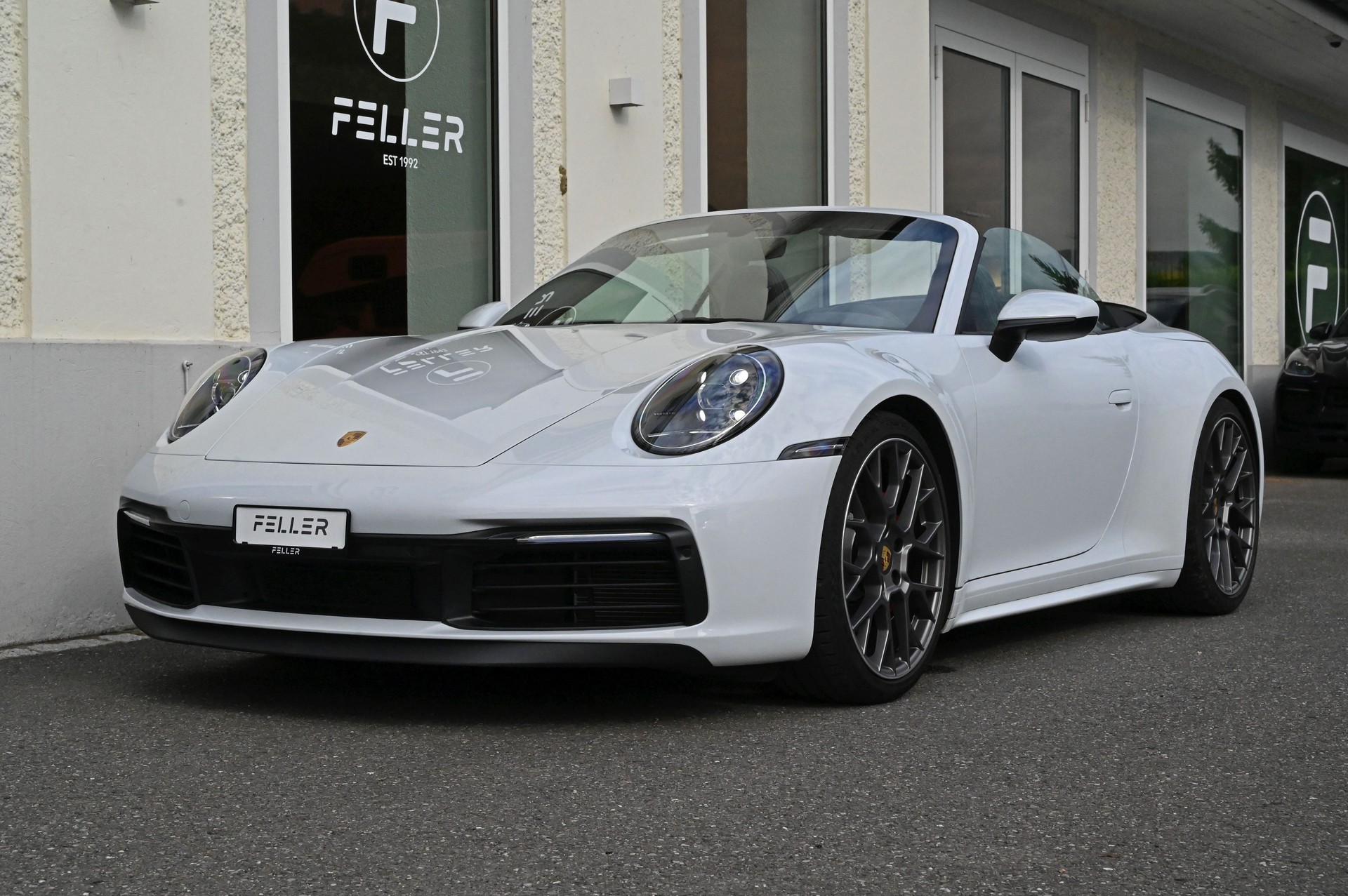 PORSCHE 911 Carrera 4S Cabriolet PDK-showroom-element-1