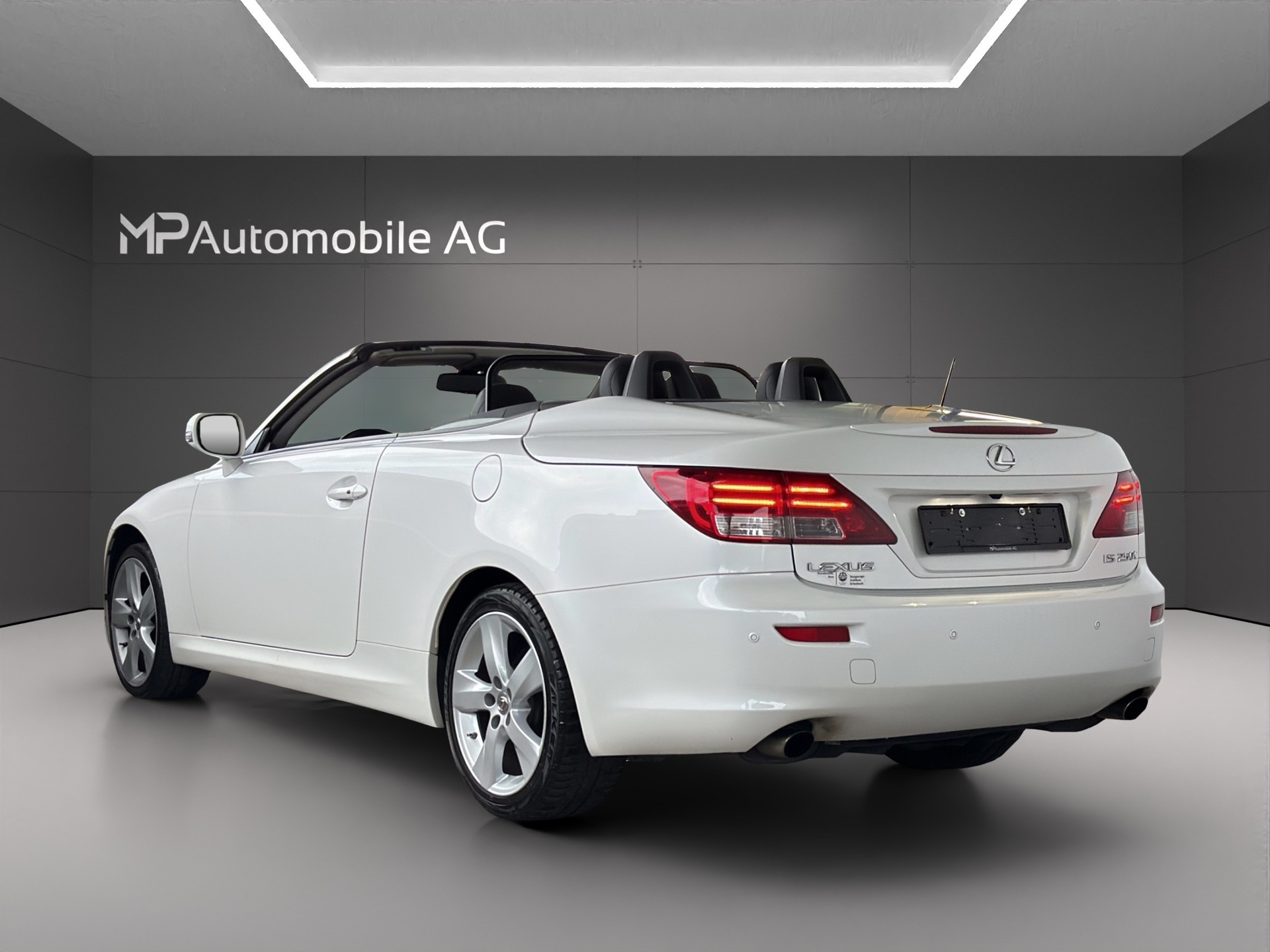 LEXUS IS 250C Edition Automatic-image-7