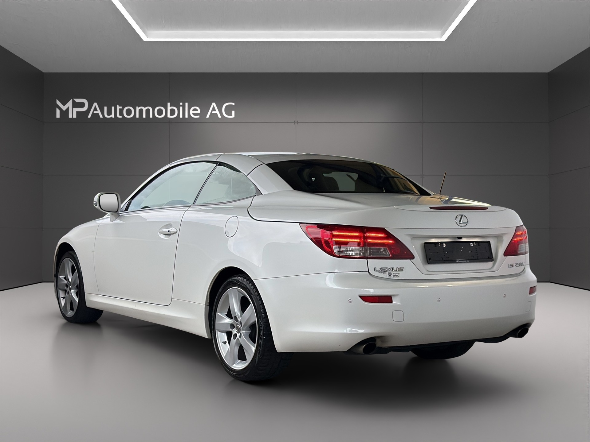 LEXUS IS 250C Edition Automatic-image-6