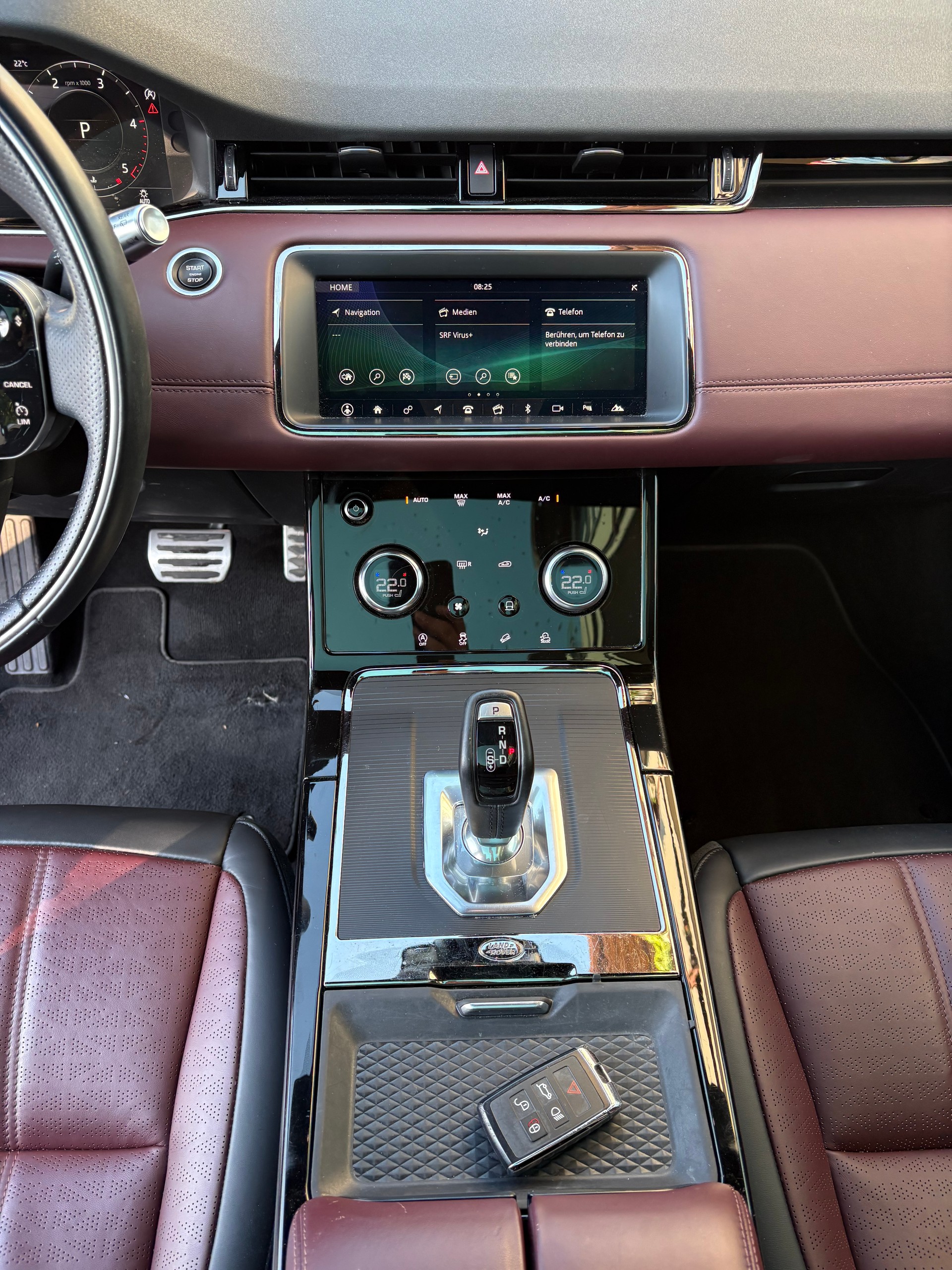 LAND ROVER Range Rover Evoque R-Dynamic D 150 HSE AT9-image-9
