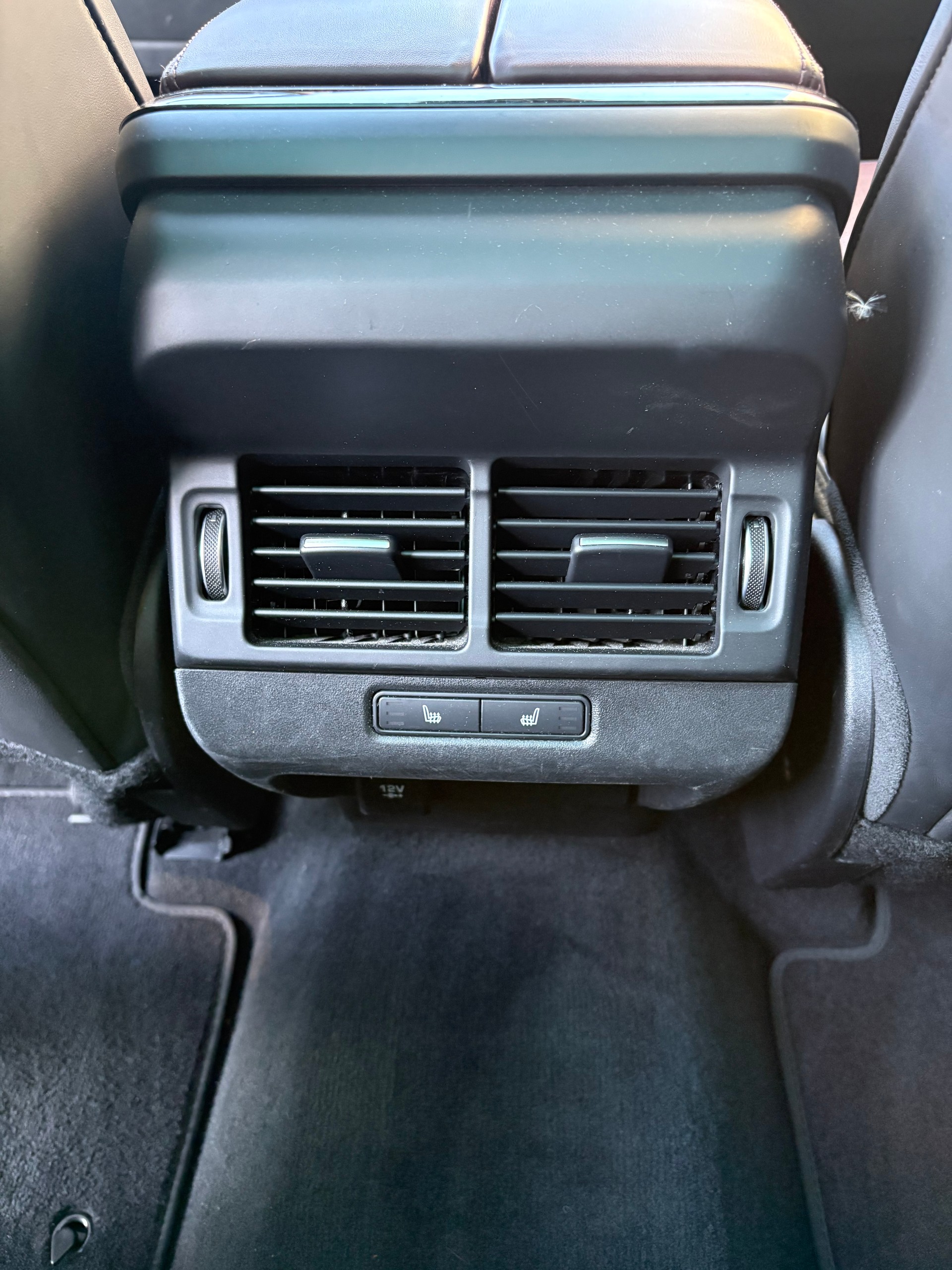 LAND ROVER Range Rover Evoque R-Dynamic D 150 HSE AT9-image-13