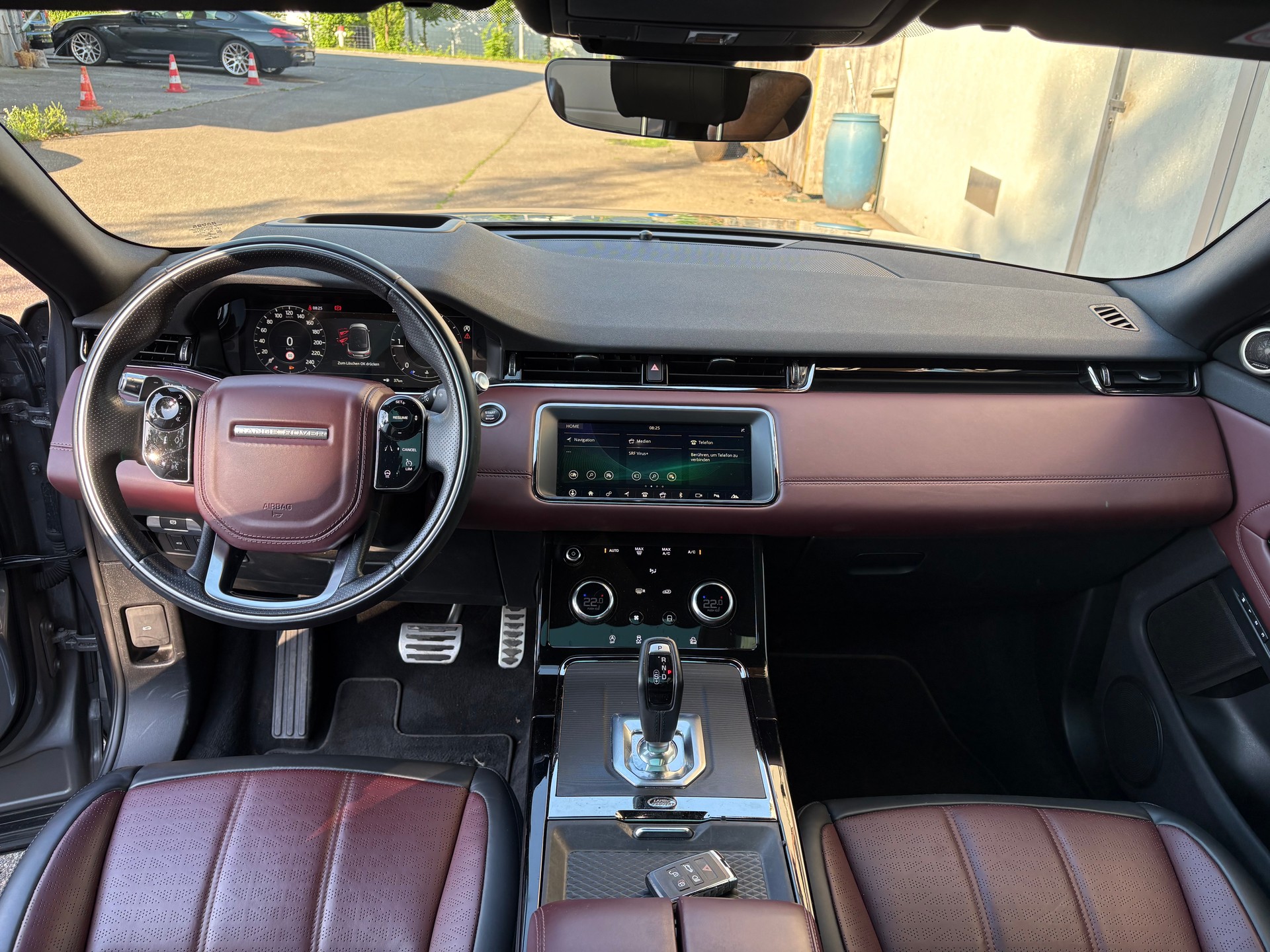 LAND ROVER Range Rover Evoque R-Dynamic D 150 HSE AT9-image-7