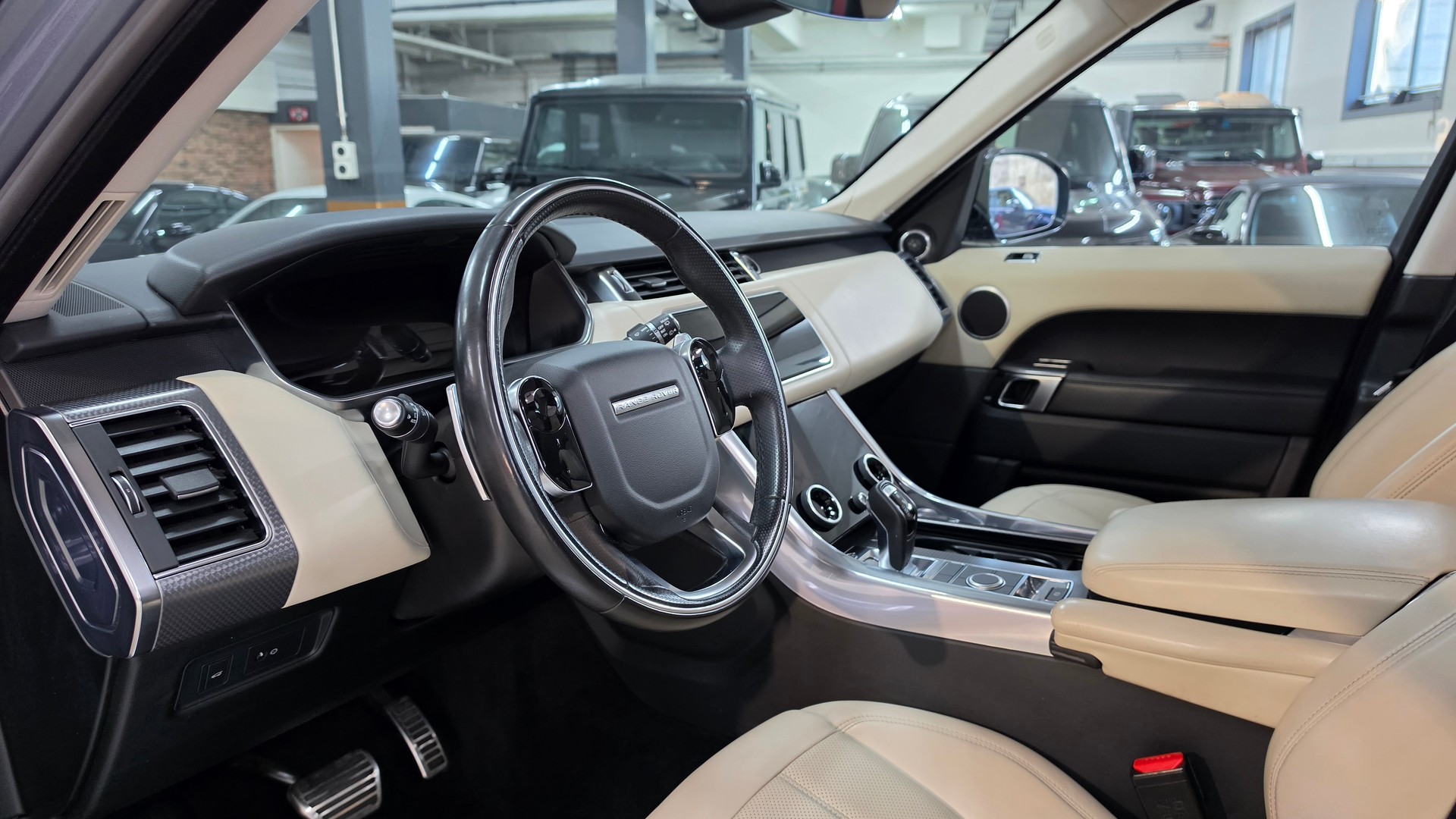 LAND ROVER Range Rover Sport 3.0 SDV6 HSE Automatic-image-16