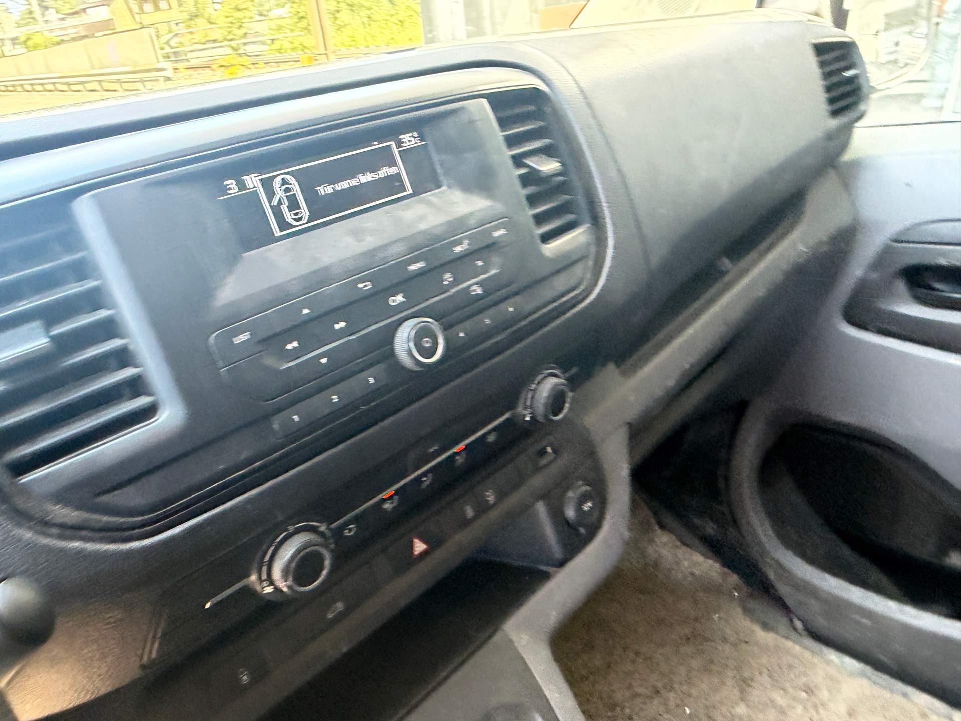 PEUGEOT Expert 2.0 BlueHDi 120 Active Standard-image-5