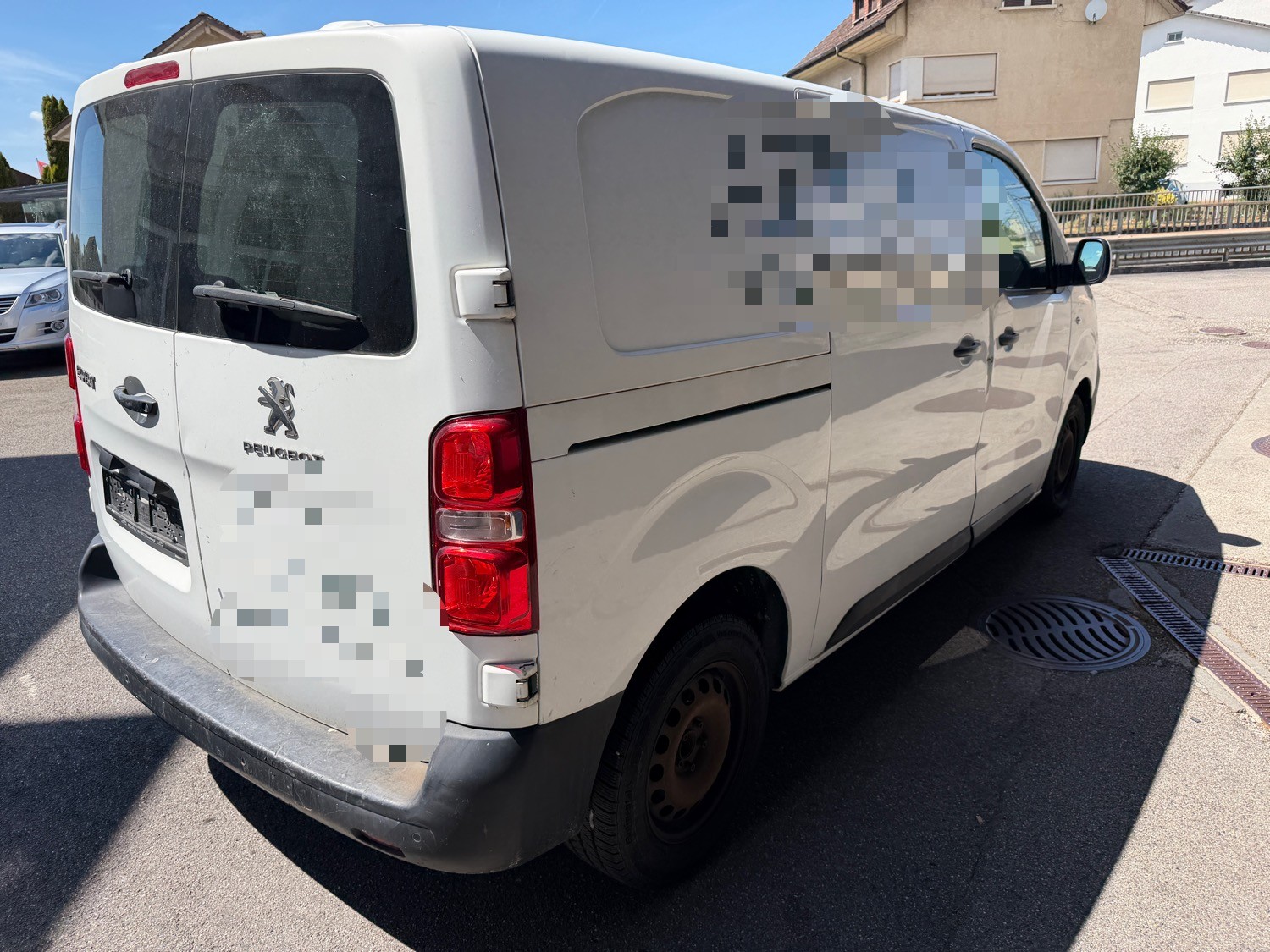 PEUGEOT Expert 2.0 BlueHDi 120 Active Standard-image-2