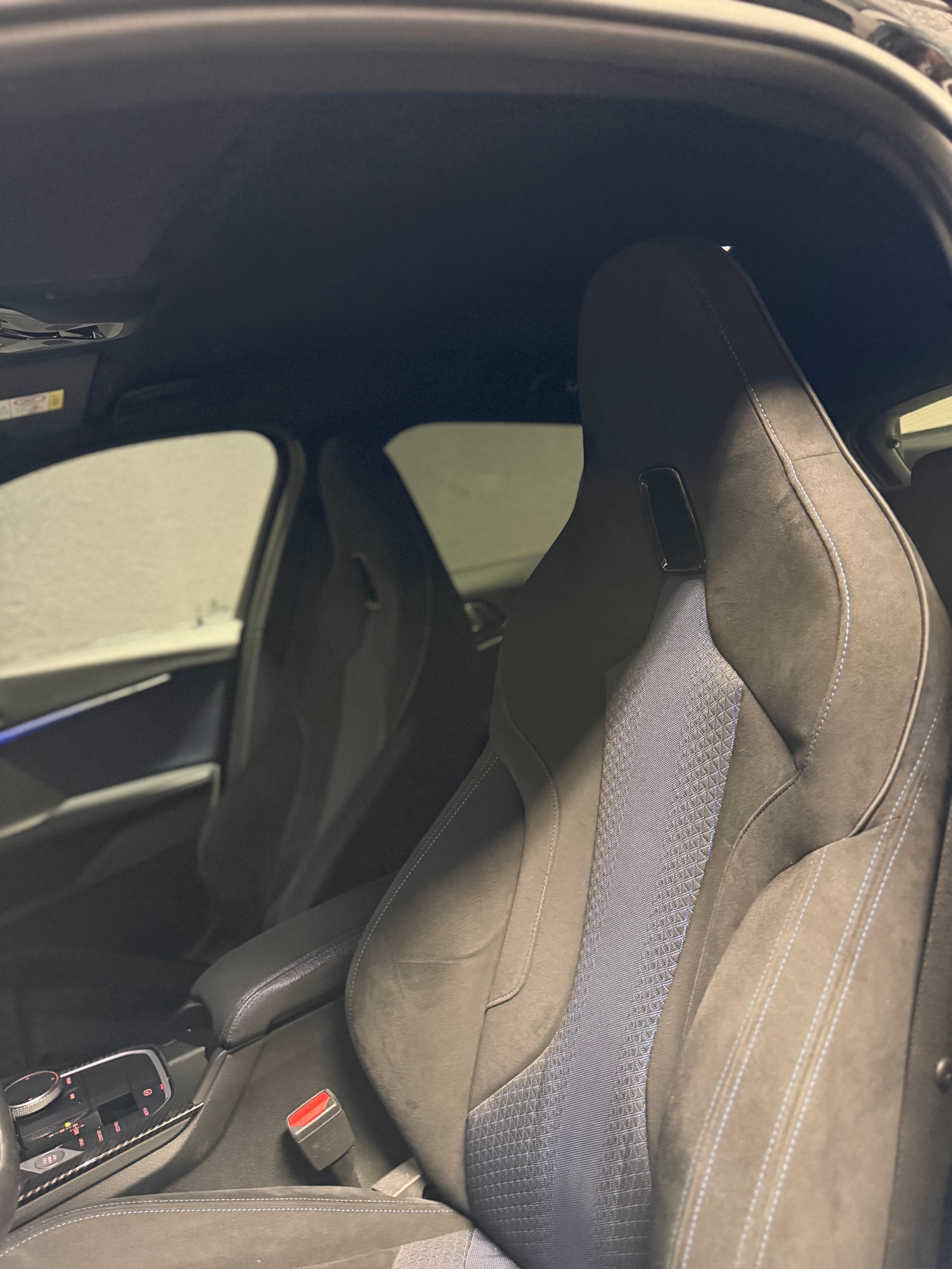 BMW 120d xDrive Steptronic M Sport-image-10
