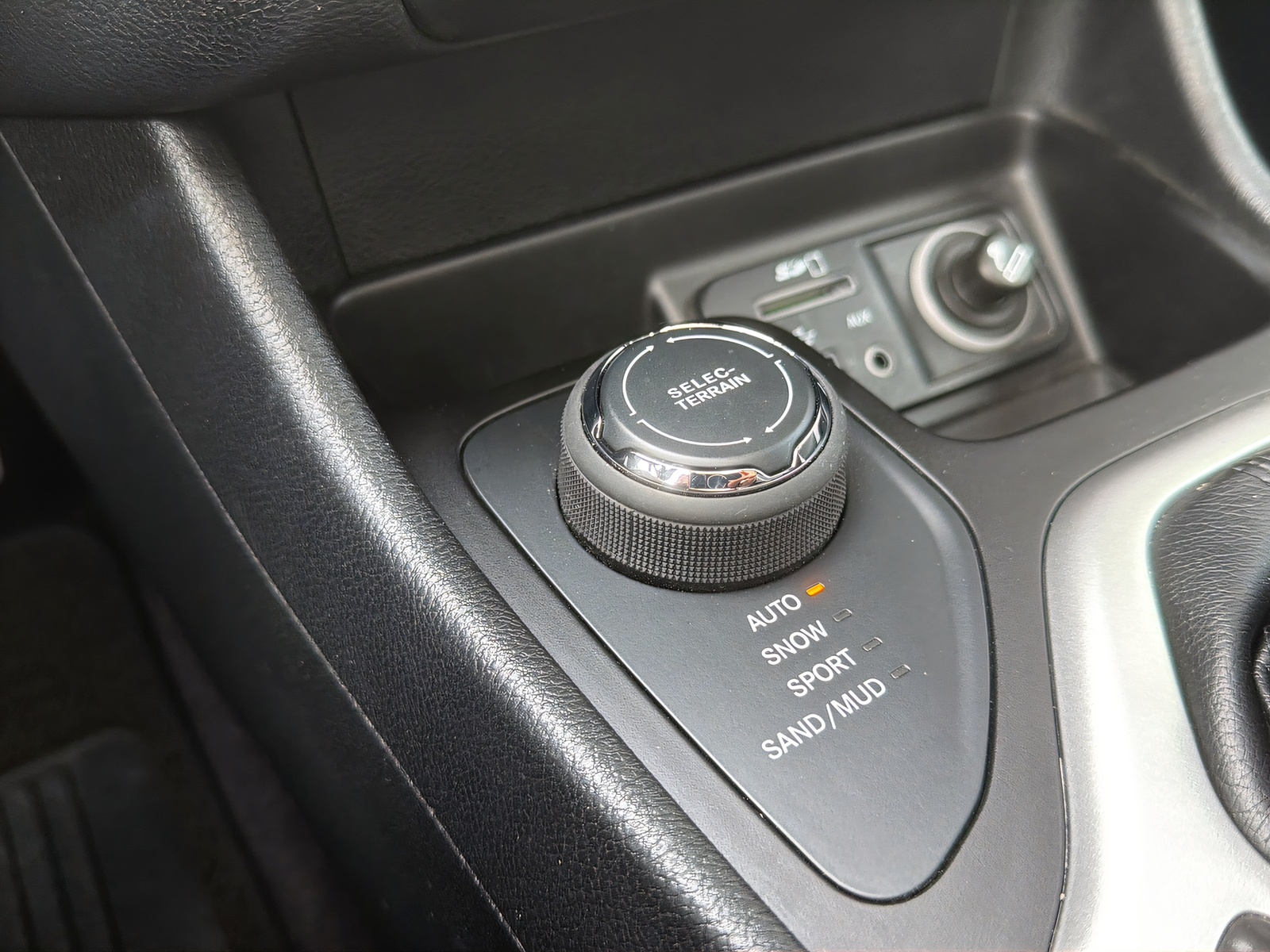 JEEP Cherokee 2.2 CRD 200 Limited AWD-image-15