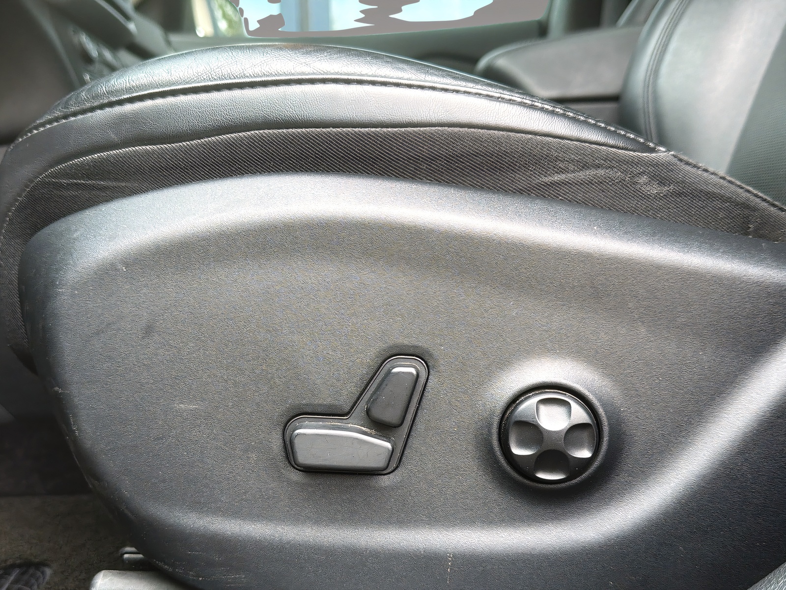 JEEP Cherokee 2.2 CRD 200 Limited AWD-image-16
