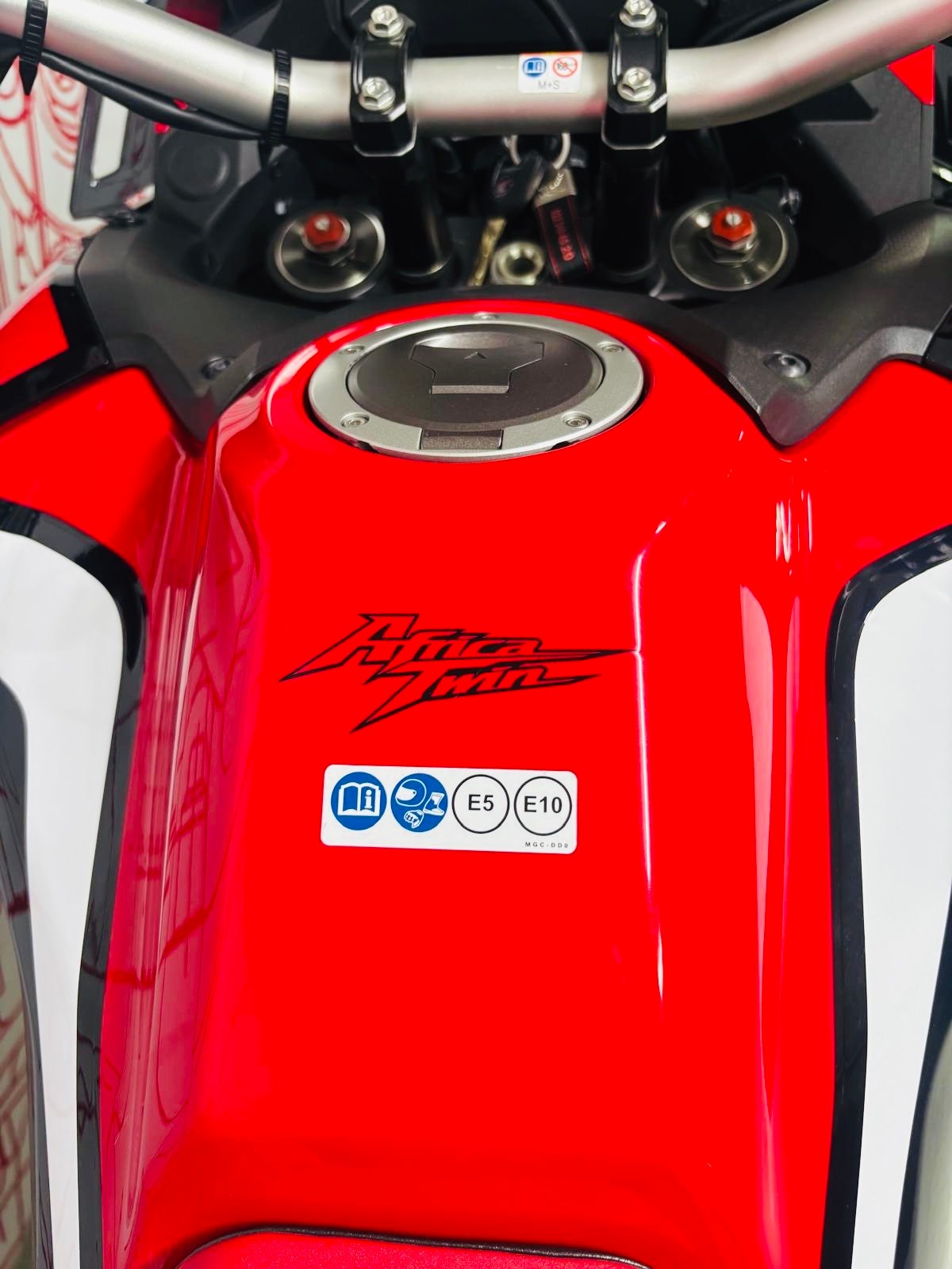 HONDA CRF 1100 DCT Africa Twin-image-5