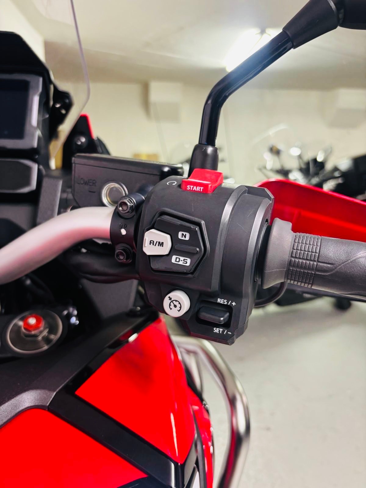 HONDA CRF 1100 DCT Africa Twin-image-11