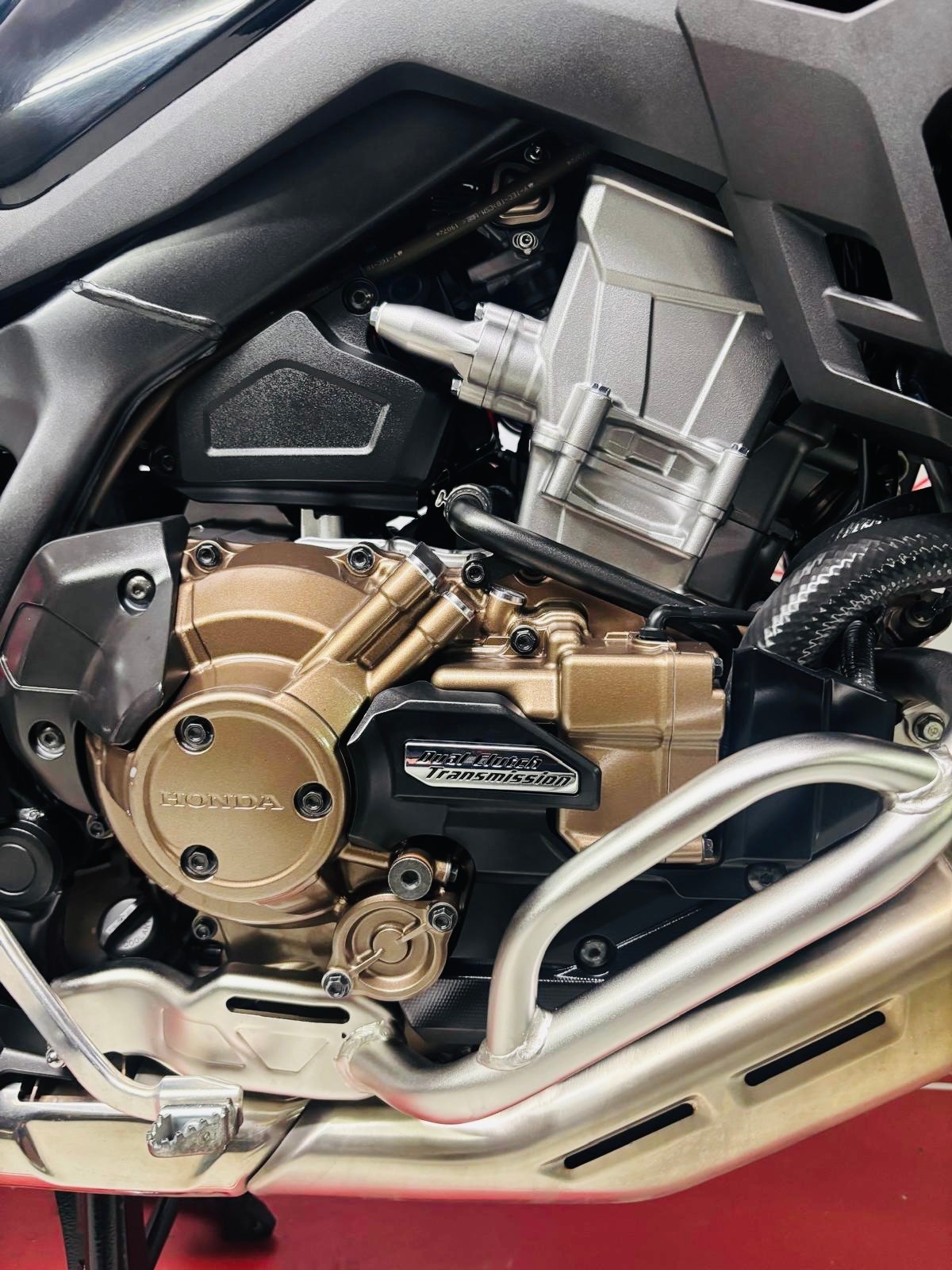 HONDA CRF 1100 DCT Africa Twin-image-12