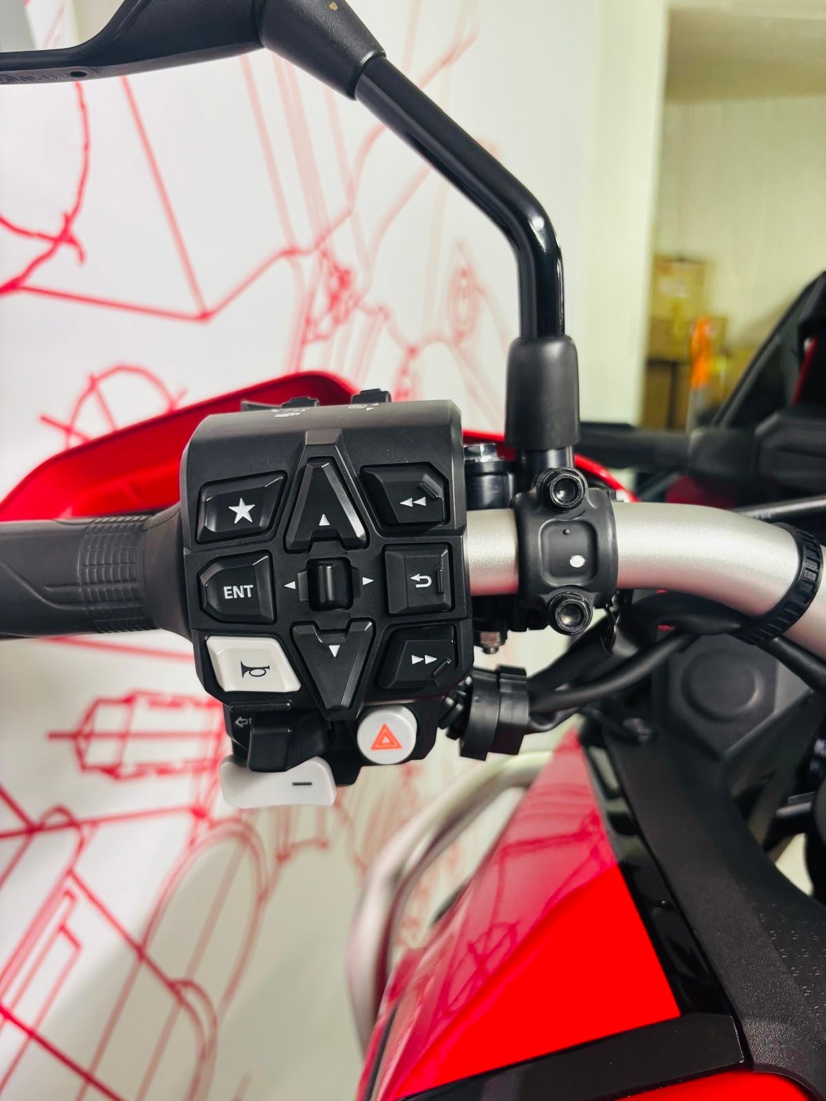 HONDA CRF 1100 DCT Africa Twin-image-9