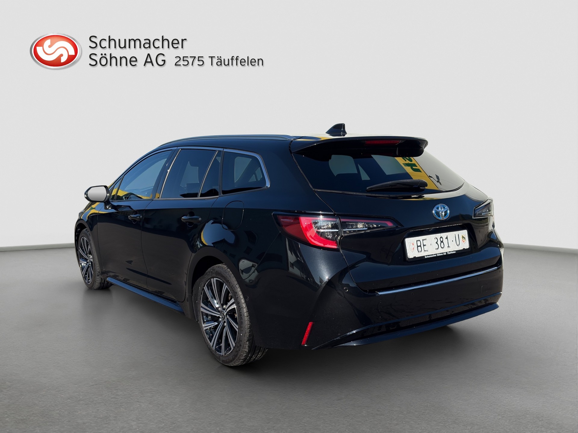 TOYOTA Corolla Touring Sports 1.8 HSD Trend e-CVT-showroom-element-2