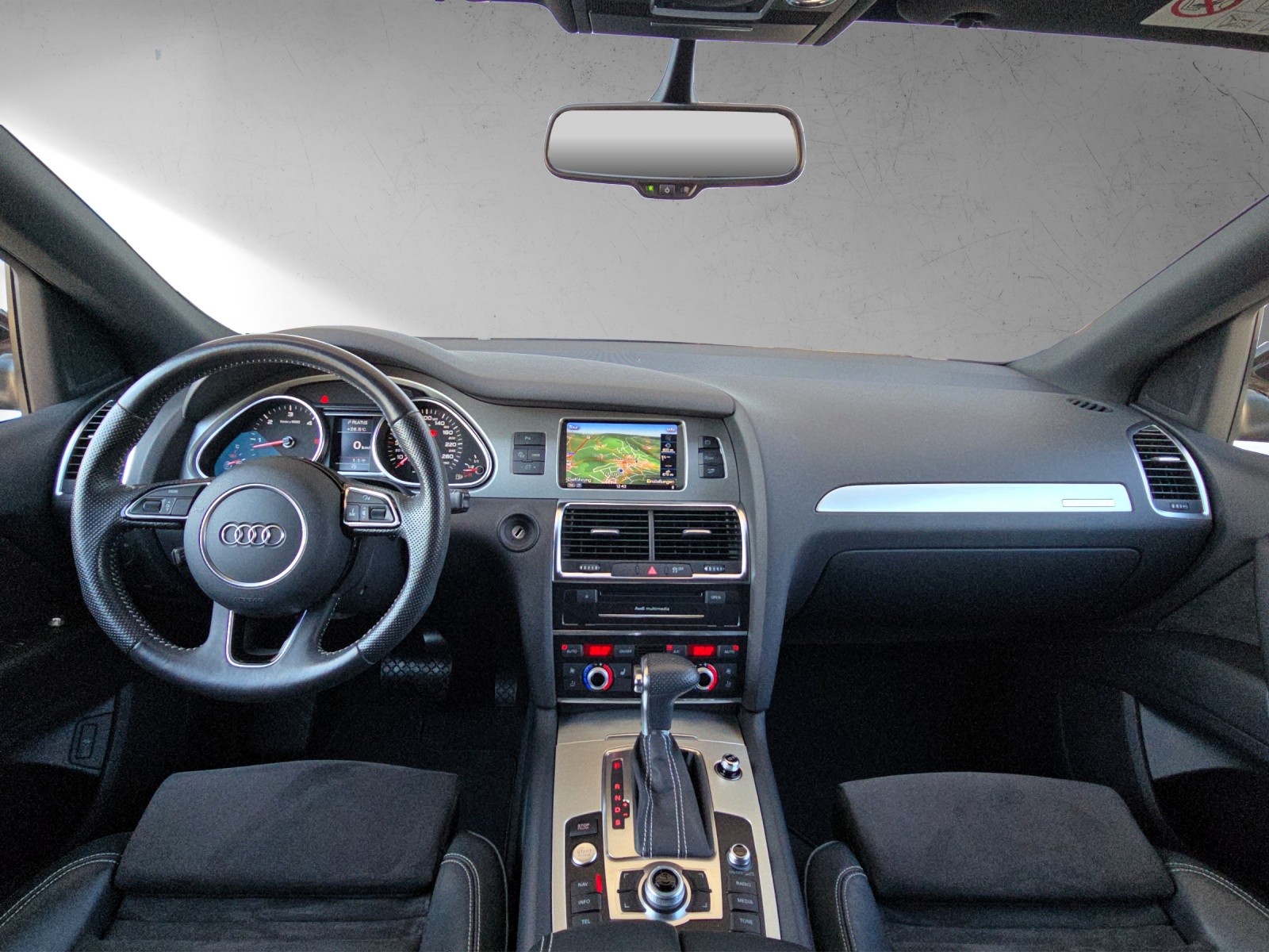 AUDI Q7 3.0 TDI quattro tiptronic S-Line Luftfederung 7-Sitzer-image-11