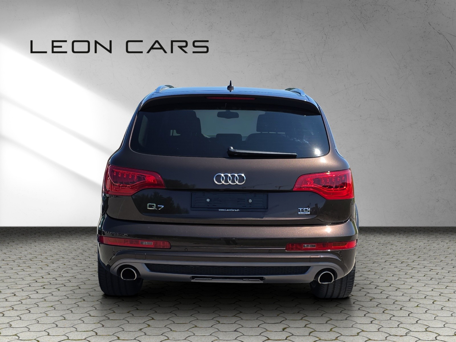 AUDI Q7 3.0 TDI quattro tiptronic S-Line Luftfederung 7-Sitzer-image-5