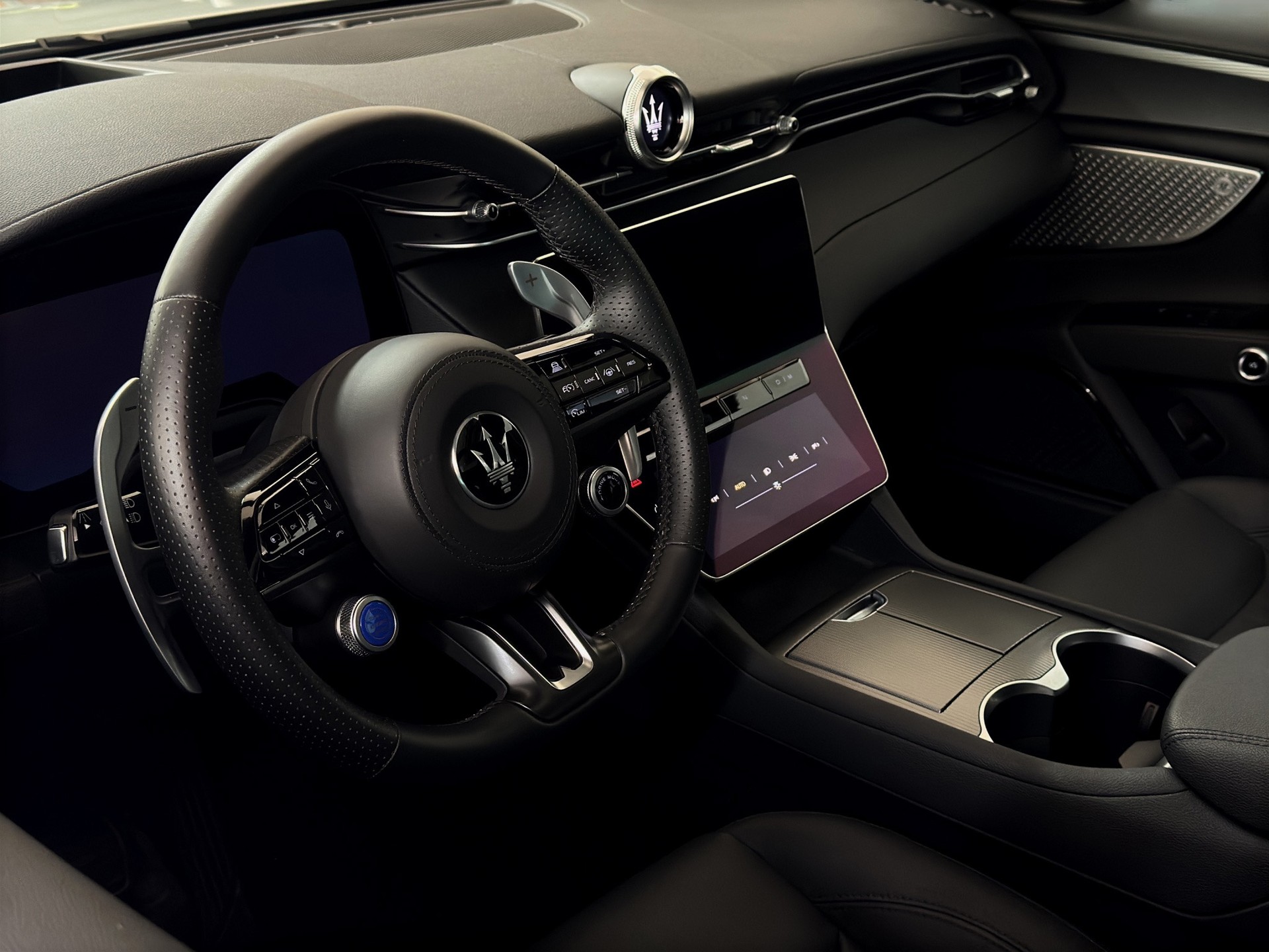 MASERATI Grecale 2.0 MHEV GT Hybrid Automatica "Pano-Sonus-HUD"-image-13