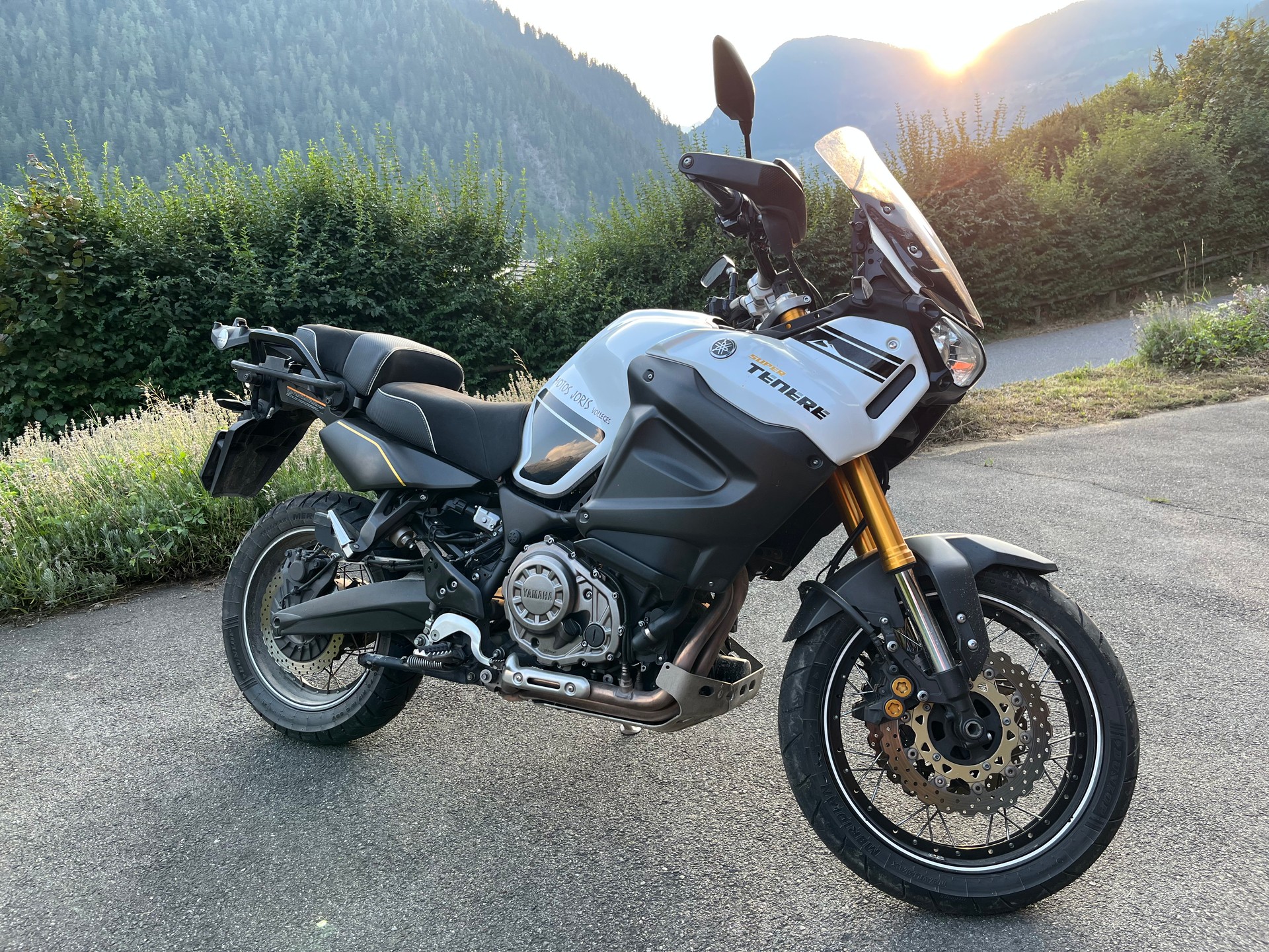 YAMAHA XT 1200 ZE Super Ténéré-image-8