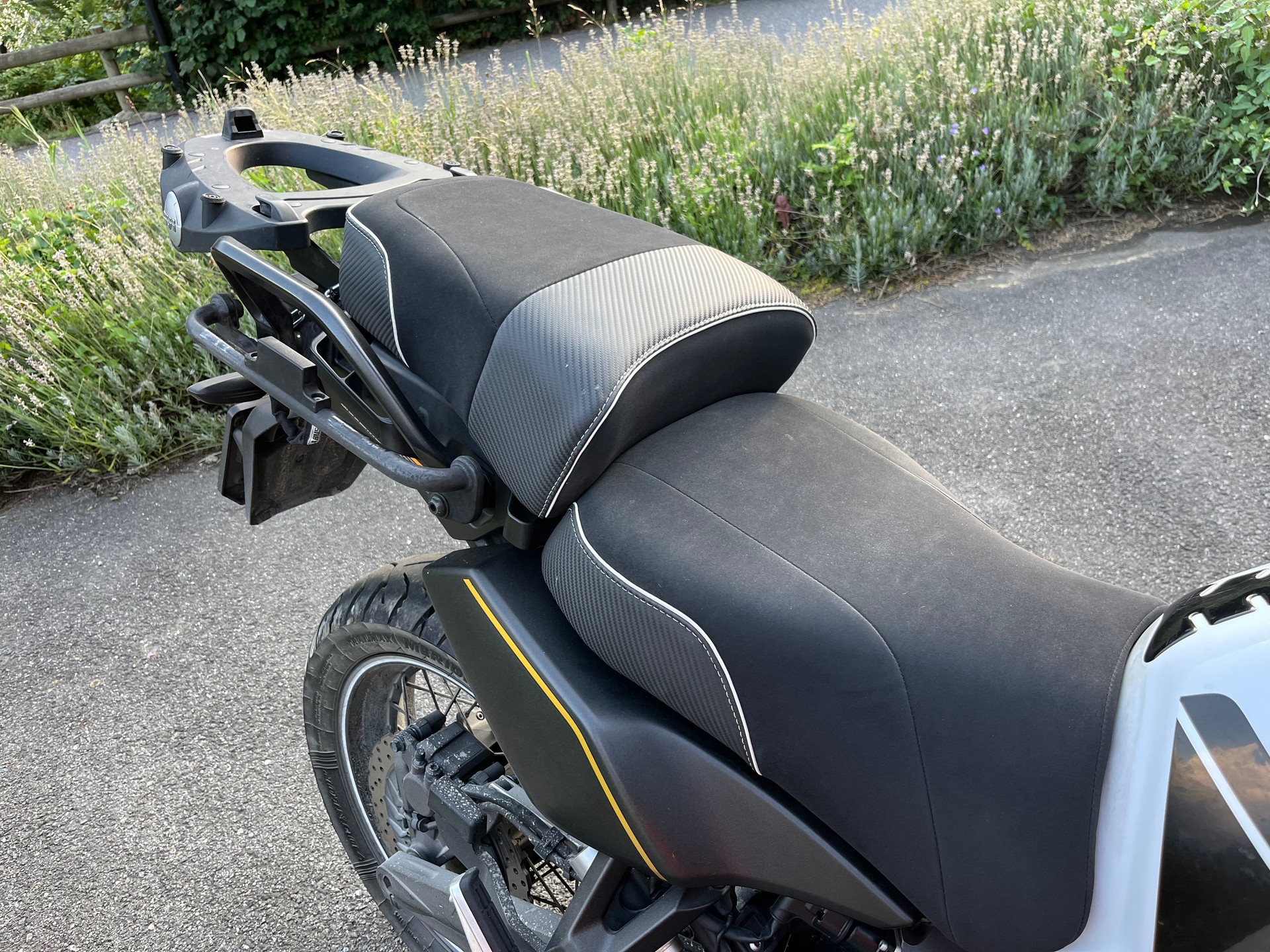YAMAHA XT 1200 ZE Super Ténéré-image-9