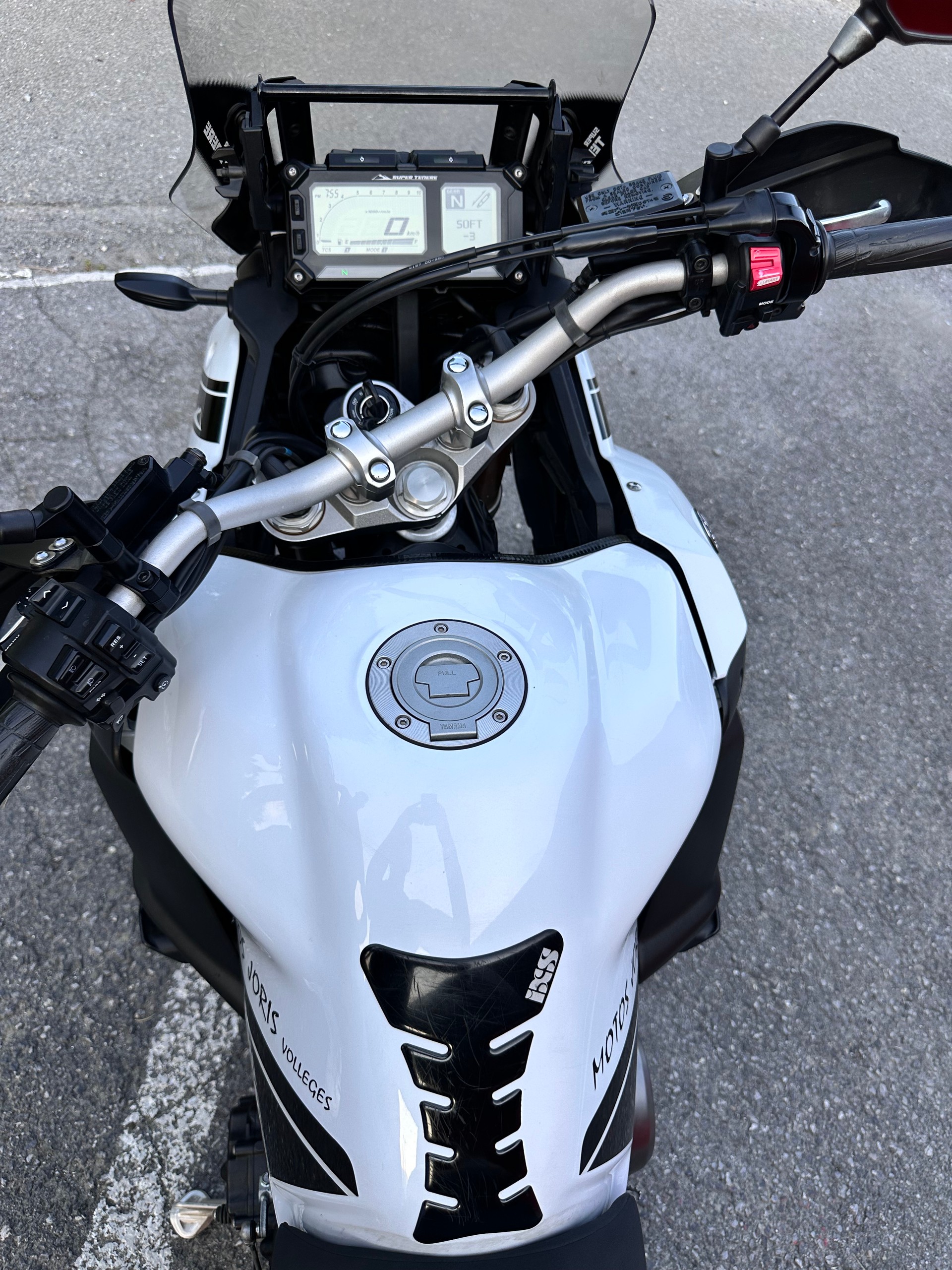 YAMAHA XT 1200 ZE Super Ténéré-image-10