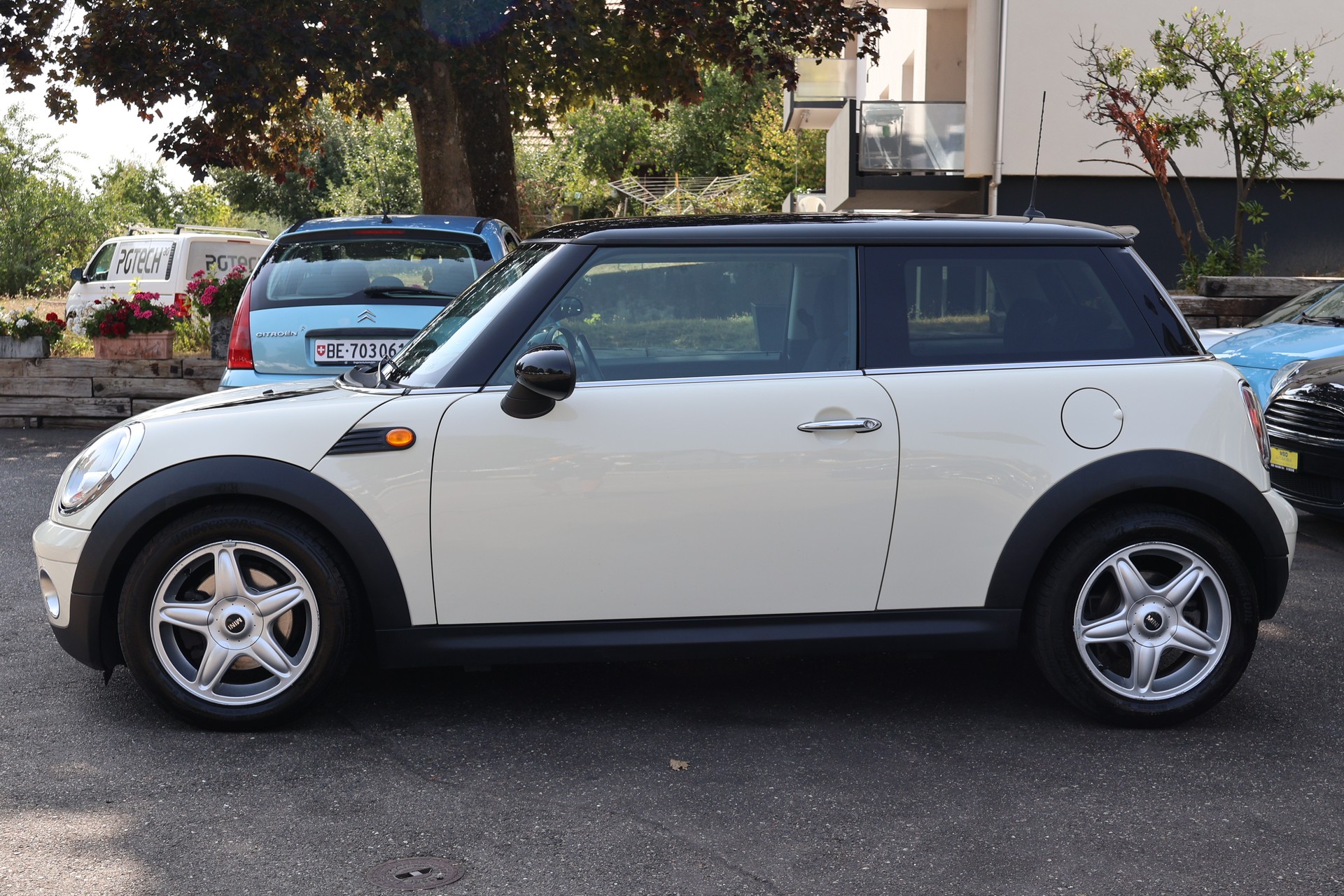 MINI Cooper-image-3