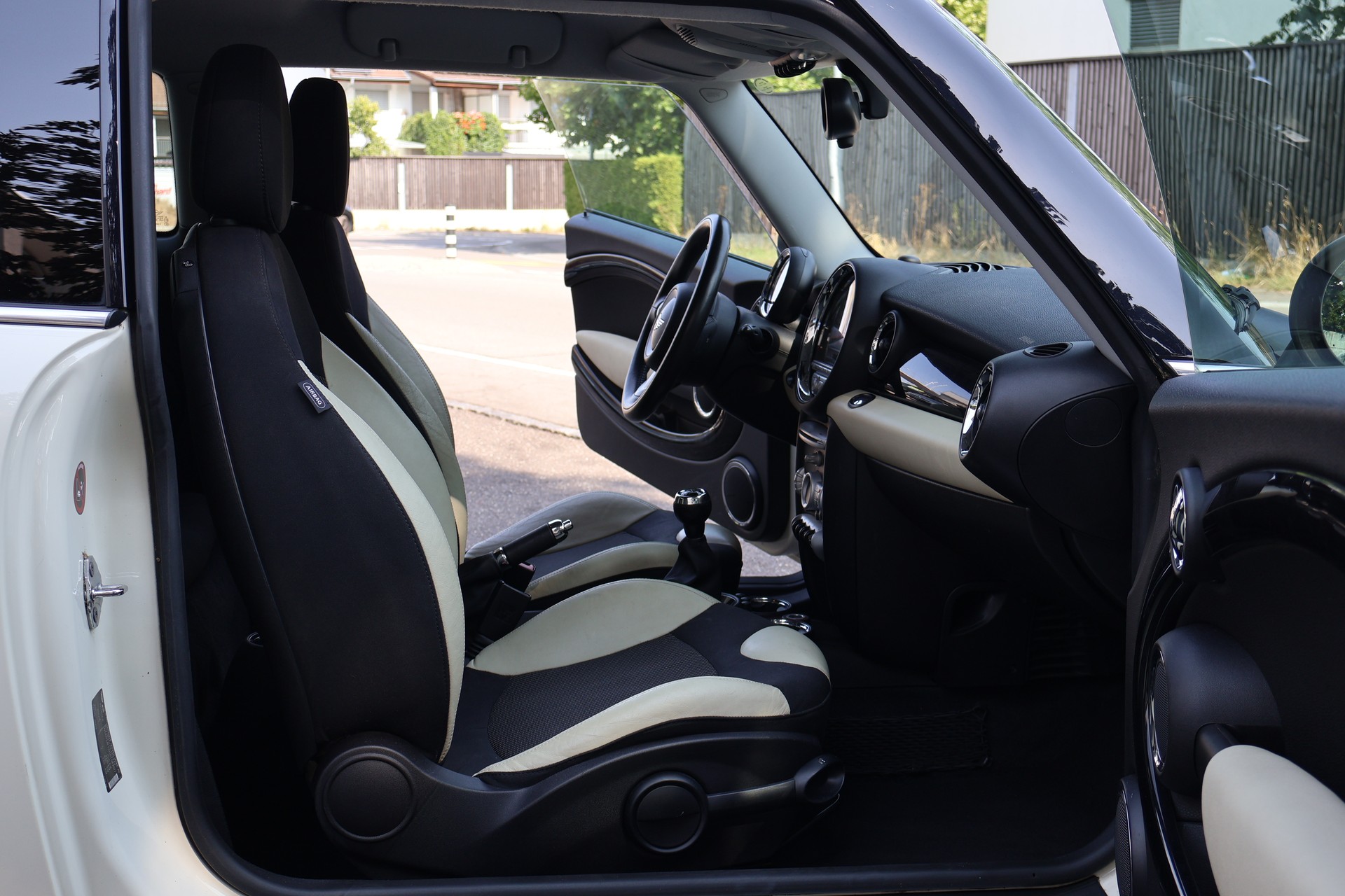 MINI Cooper-image-13