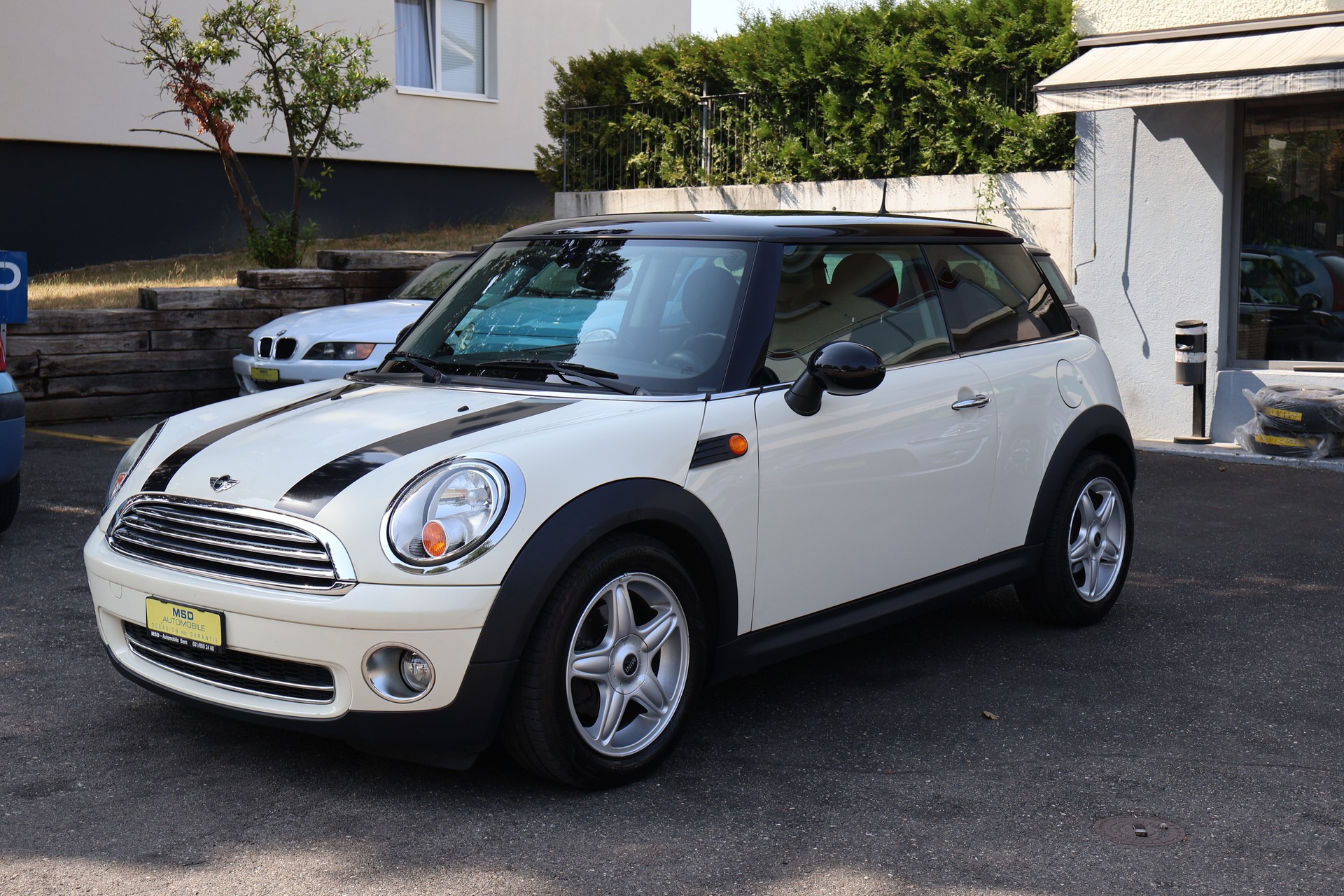 MINI Cooper-image-1