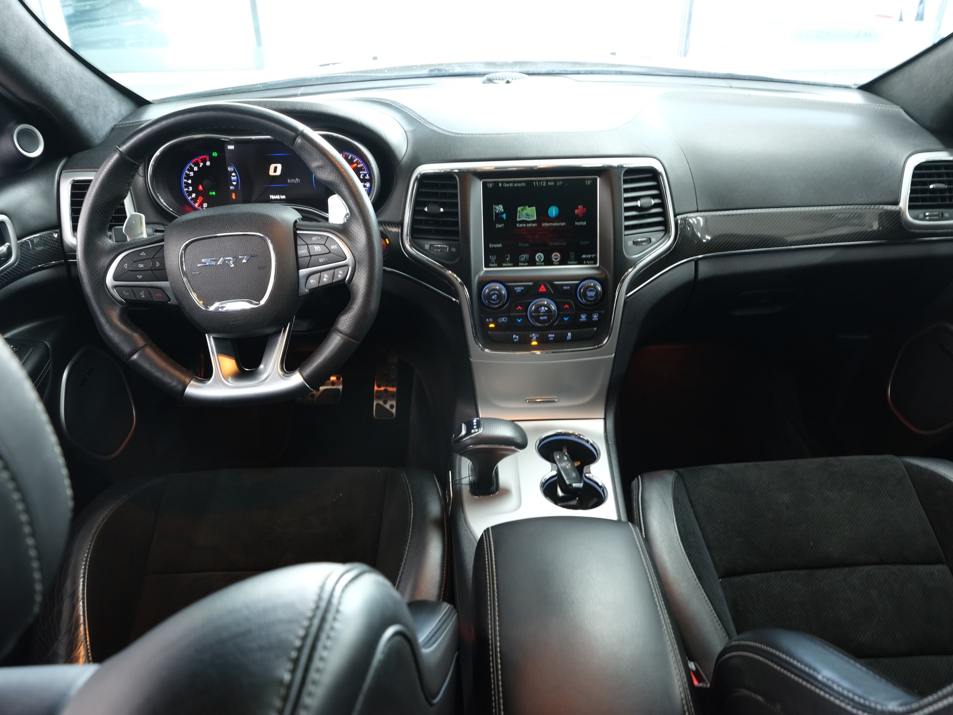 JEEP Grand Cherokee 6.4 V8 HEMI SRT8 Automatic *Harman & Kardon* *Panorama* *Rückfahrkamera*-image-22