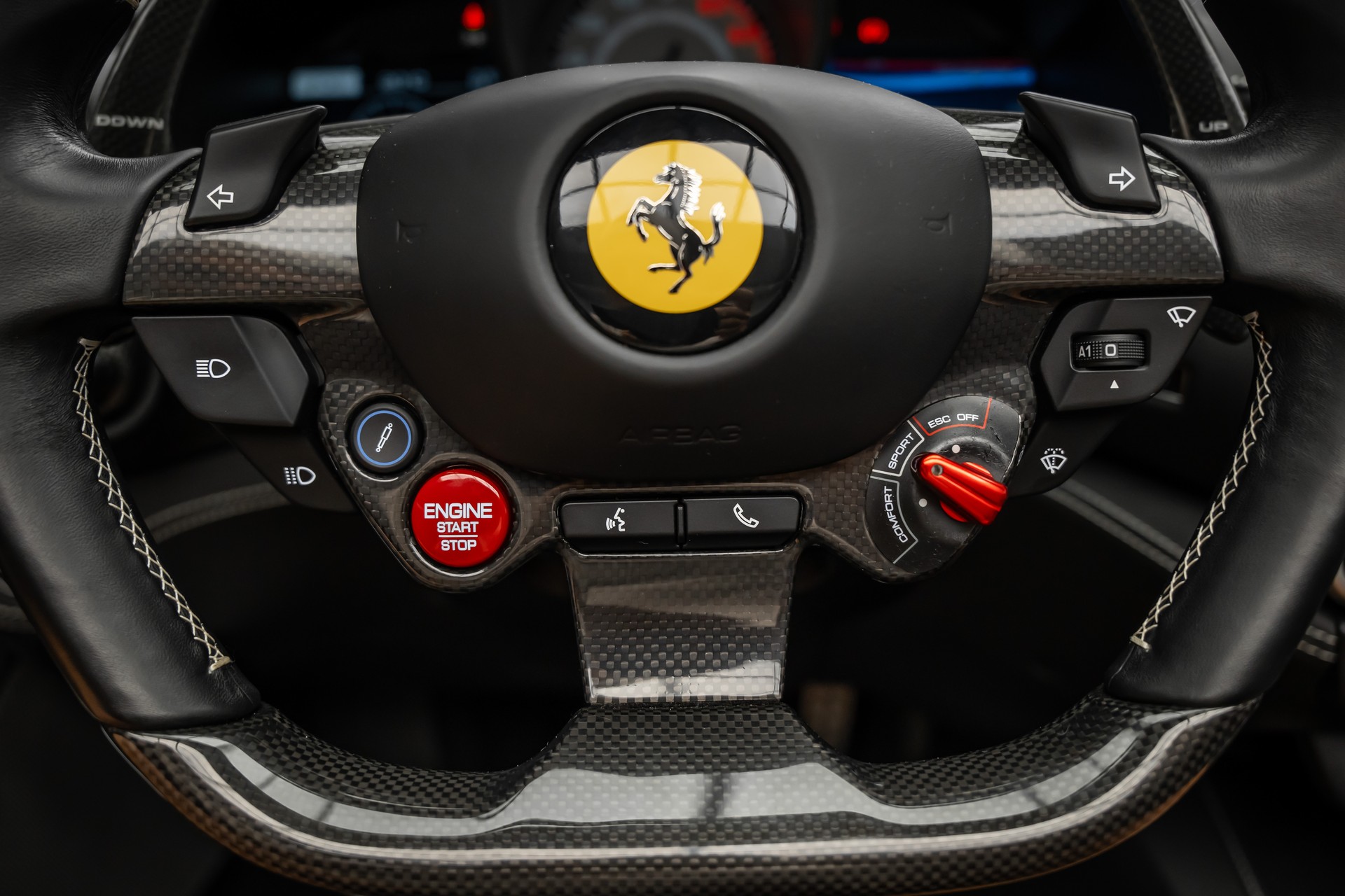 FERRARI PORTOFINO * FULL NOVITEC * FULL CARBON * 1 OF 1 * 9600KM * FRISCH AB FERRARI SERVICE * FERRARI APPROVED GARANTIE *-image-25