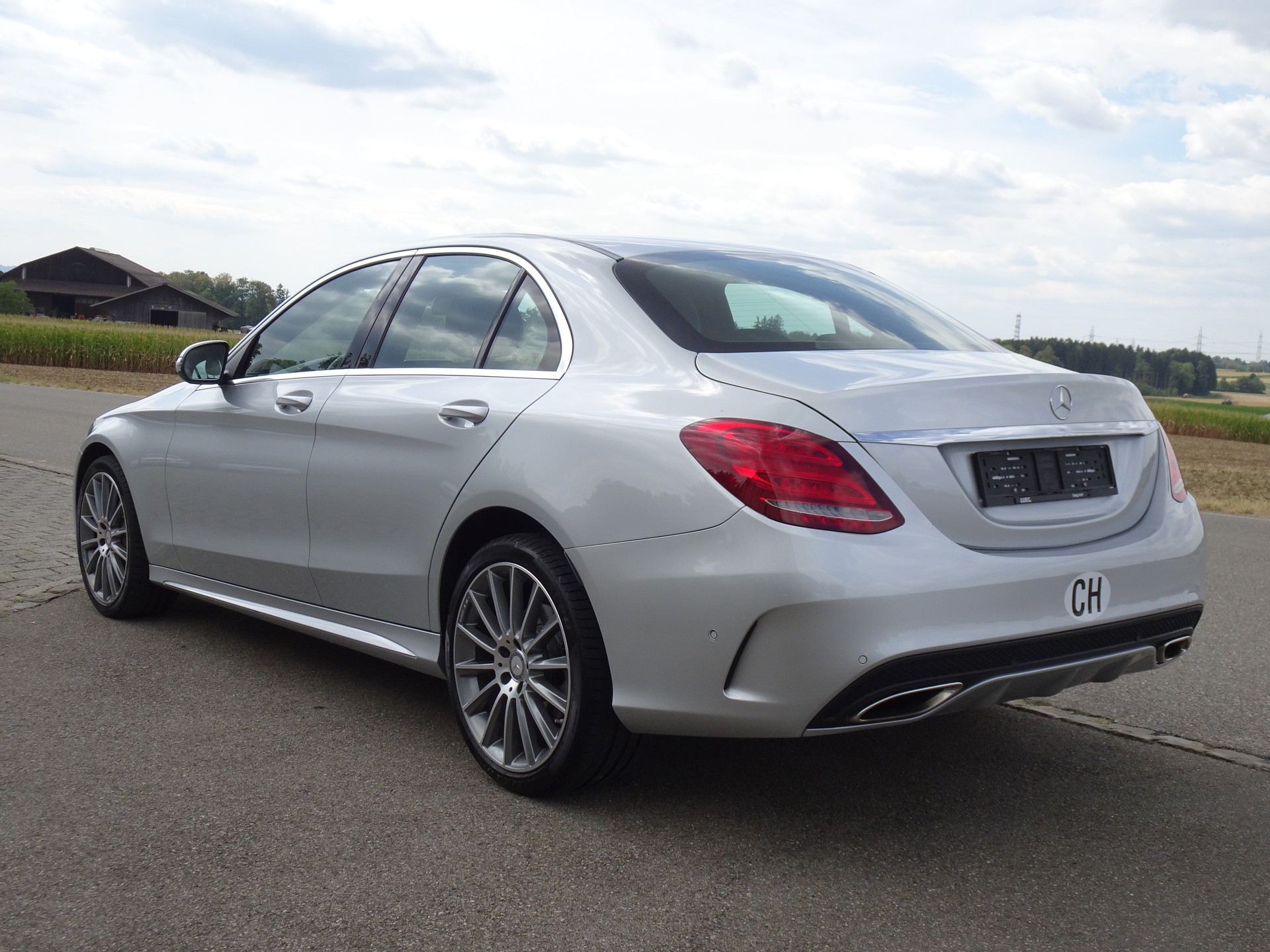 MERCEDES-BENZ C 200 AMG Line 4Matic 7G-Tronic-image-2