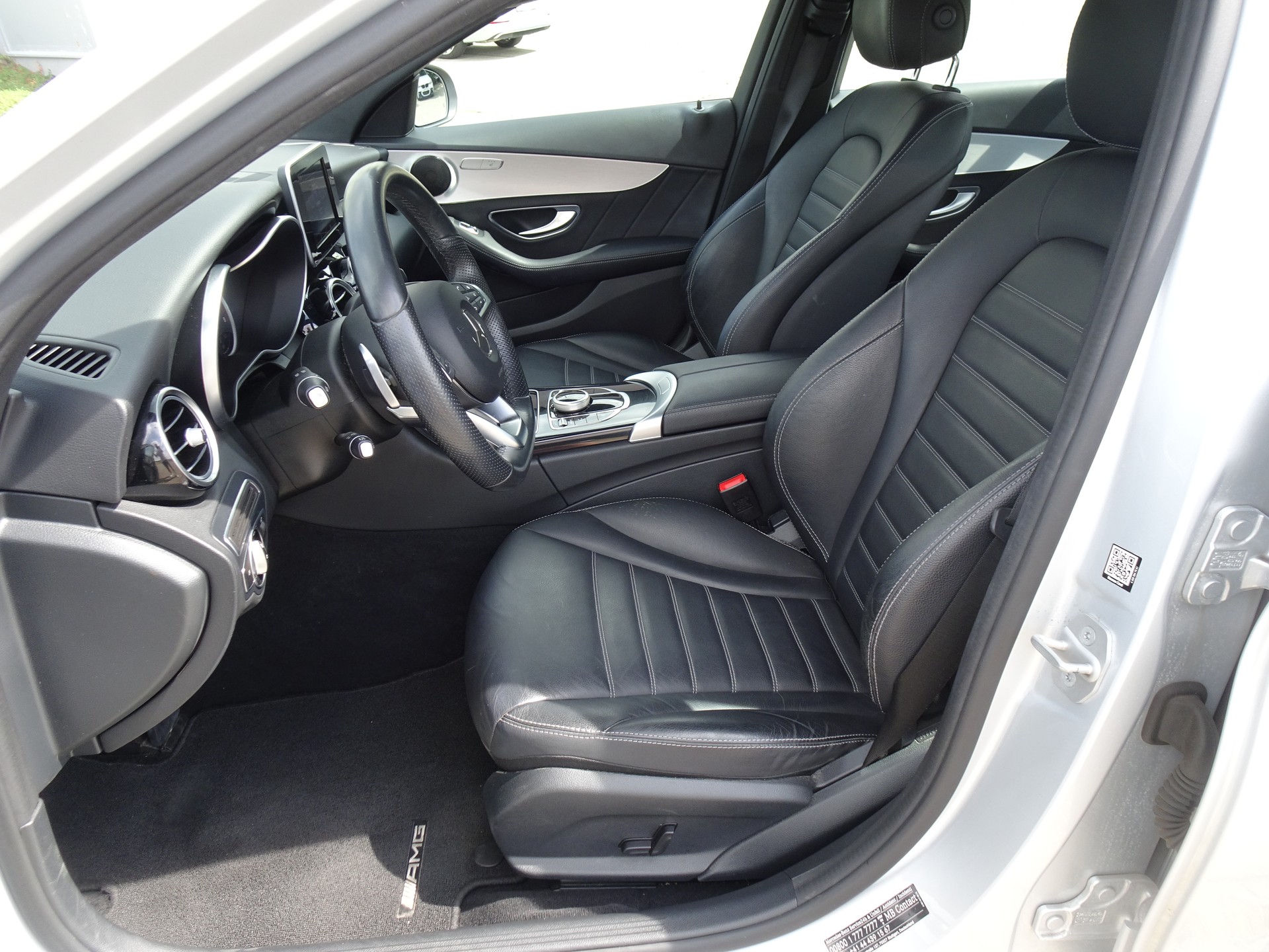 MERCEDES-BENZ C 200 AMG Line 4Matic 7G-Tronic-image-8