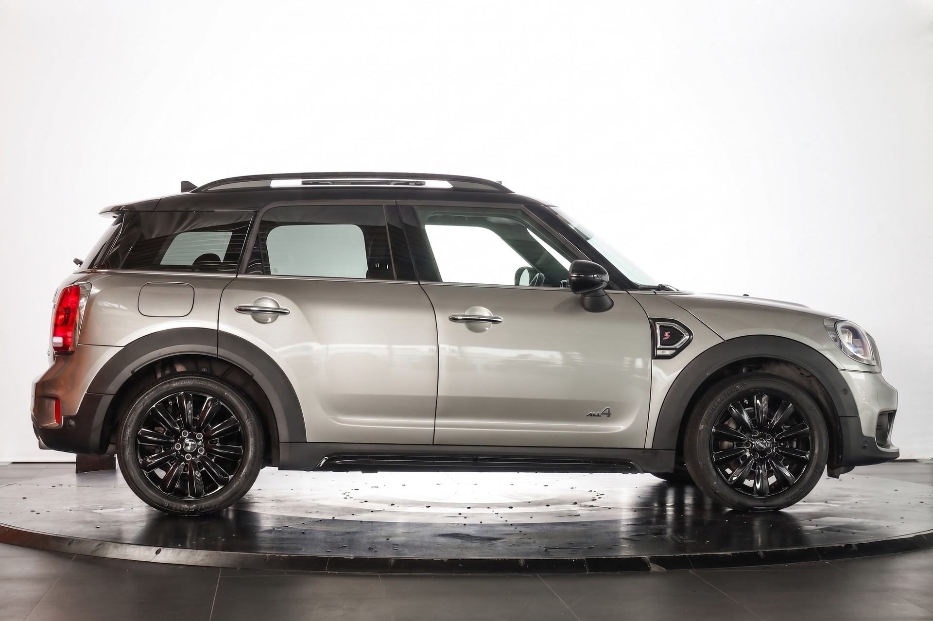MINI Countryman Cooper S ALL4 Steptronic-image-4