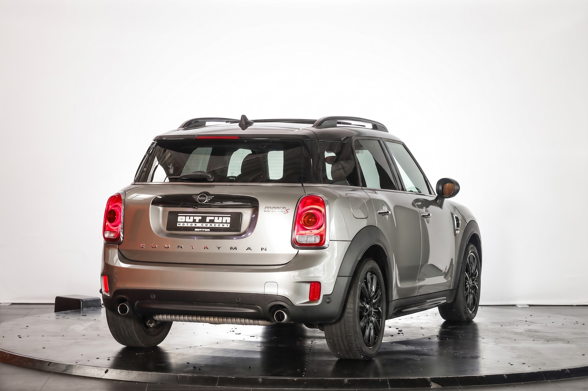 MINI Countryman Cooper S ALL4 Steptronic-showroom-element-3