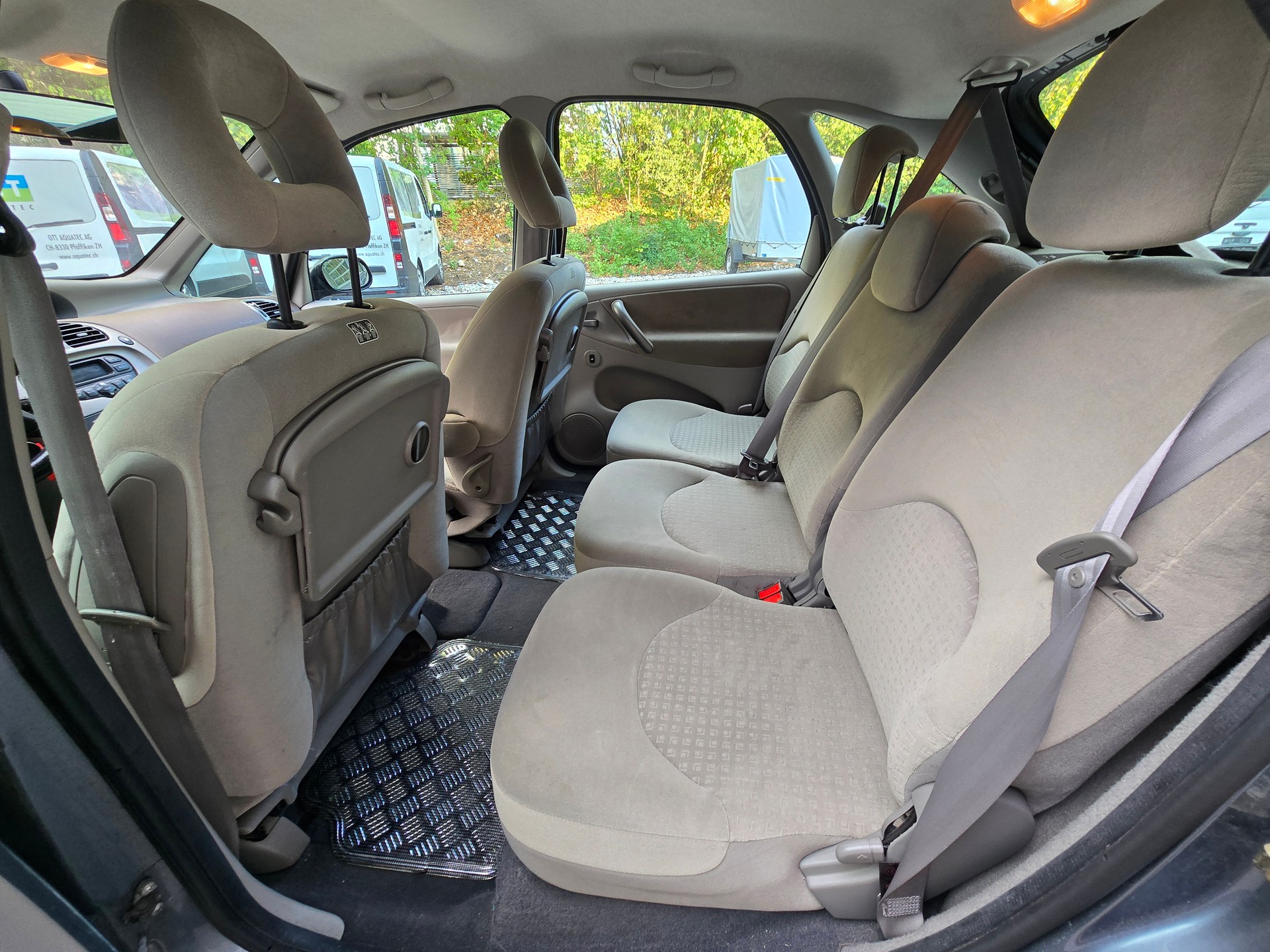 CITROEN Xsara Picasso 2.0i 16V Edition Automatic-image-6