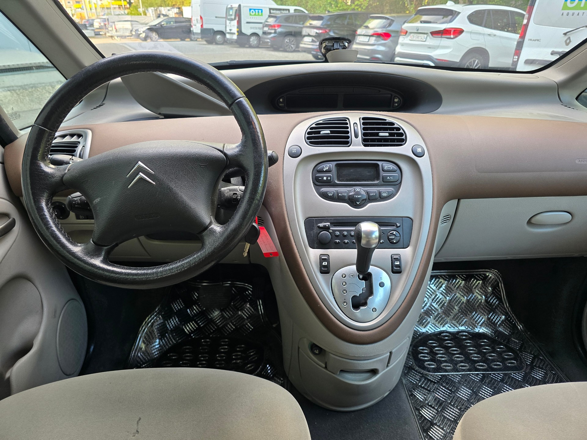 CITROEN Xsara Picasso 2.0i 16V Edition Automatic-image-8
