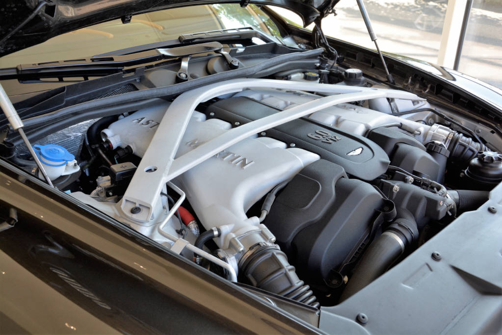 ASTON MARTIN Rapide Rapide 6.0 S V12-image-6