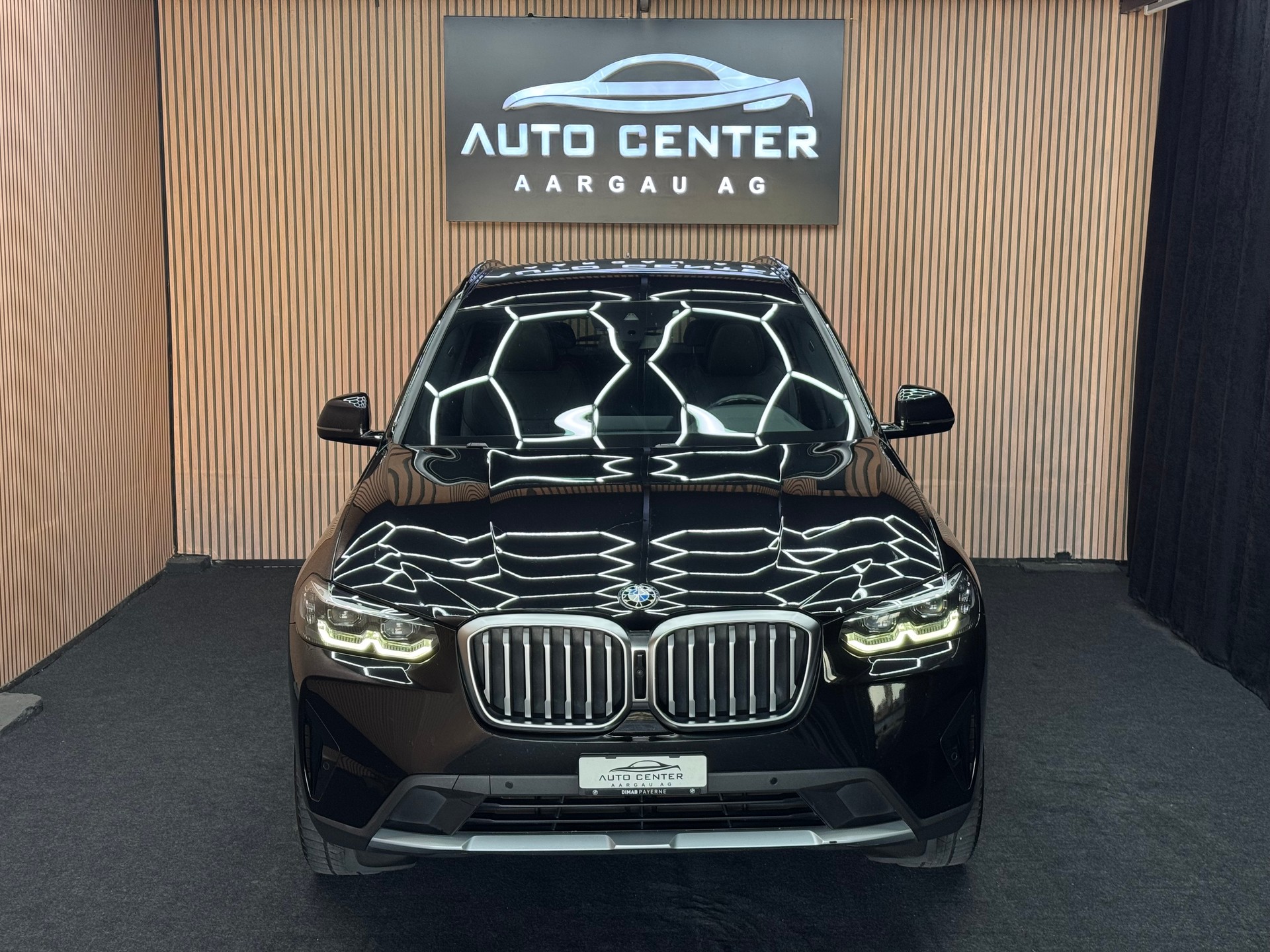 BMW X3 20d xDrive *ab CHF 229.-/ Monat*-showroom-element-1