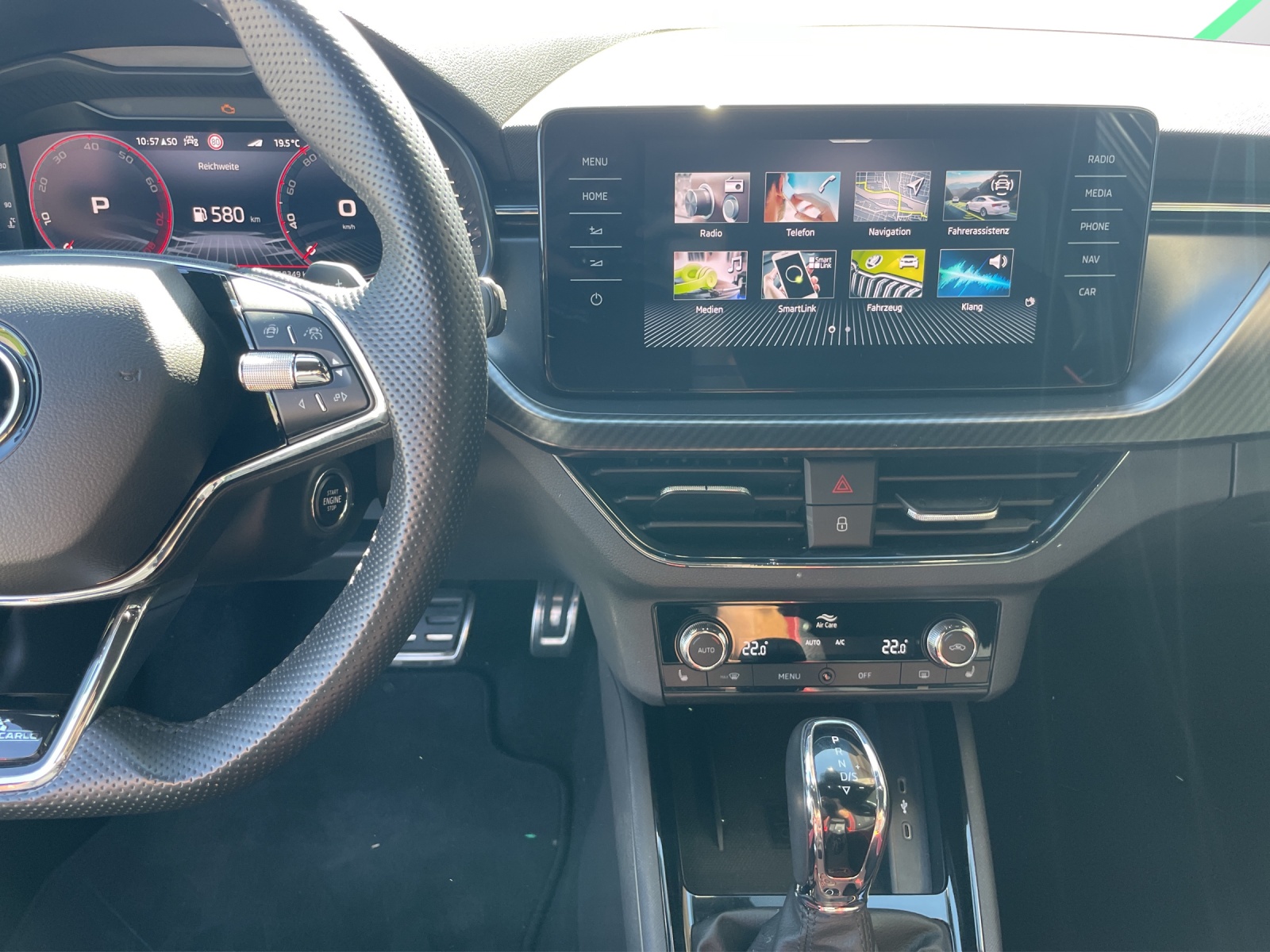 SKODA Kamiq 1.0 TSI Monte Carlo DSG-image-11