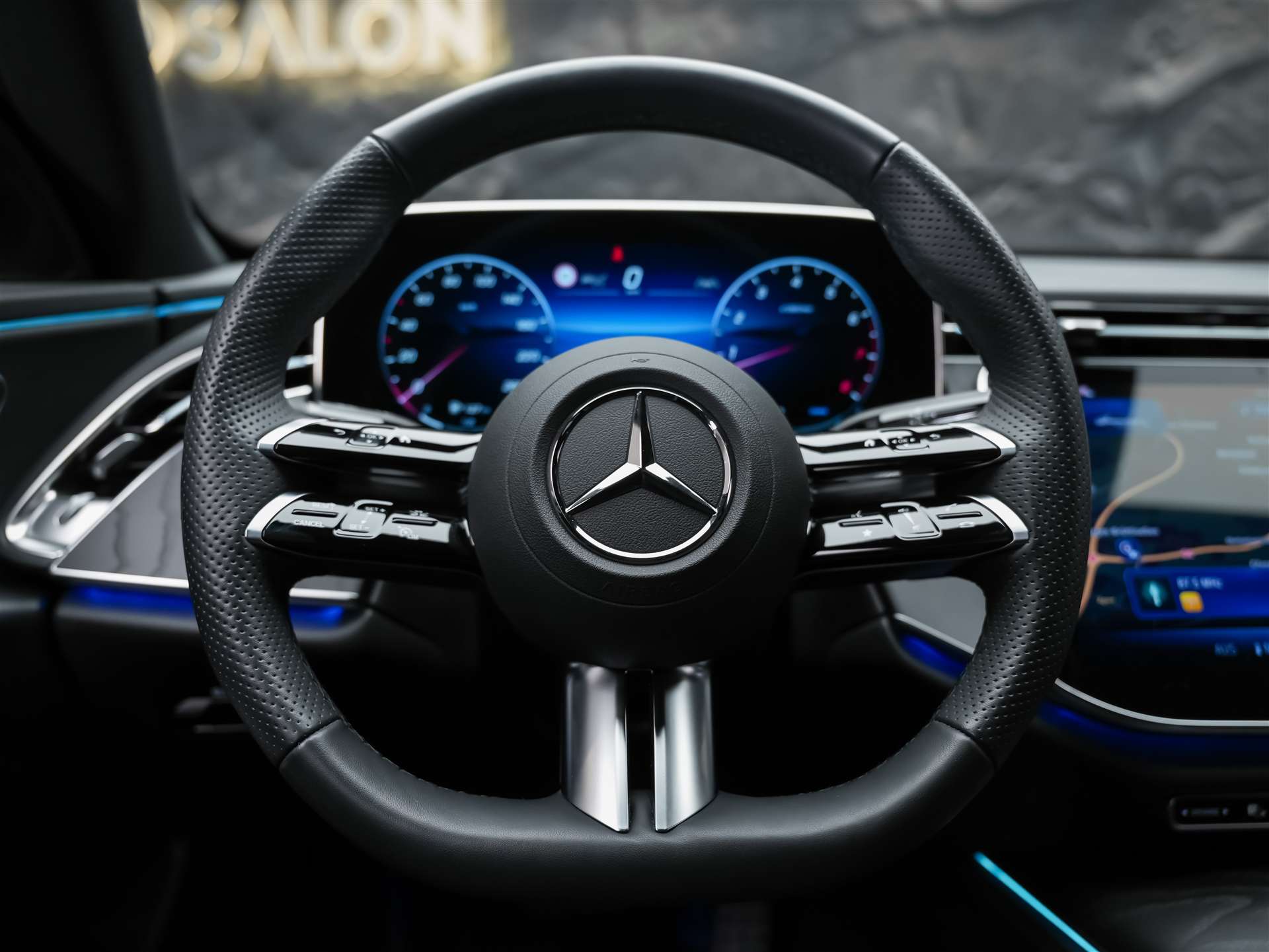 MERCEDES-BENZ E 200 AMG Line 9G-Tronic *21" Felgen*Werksgarantie*Lenkradheizung*Ambientebeleuchtung*-image-25