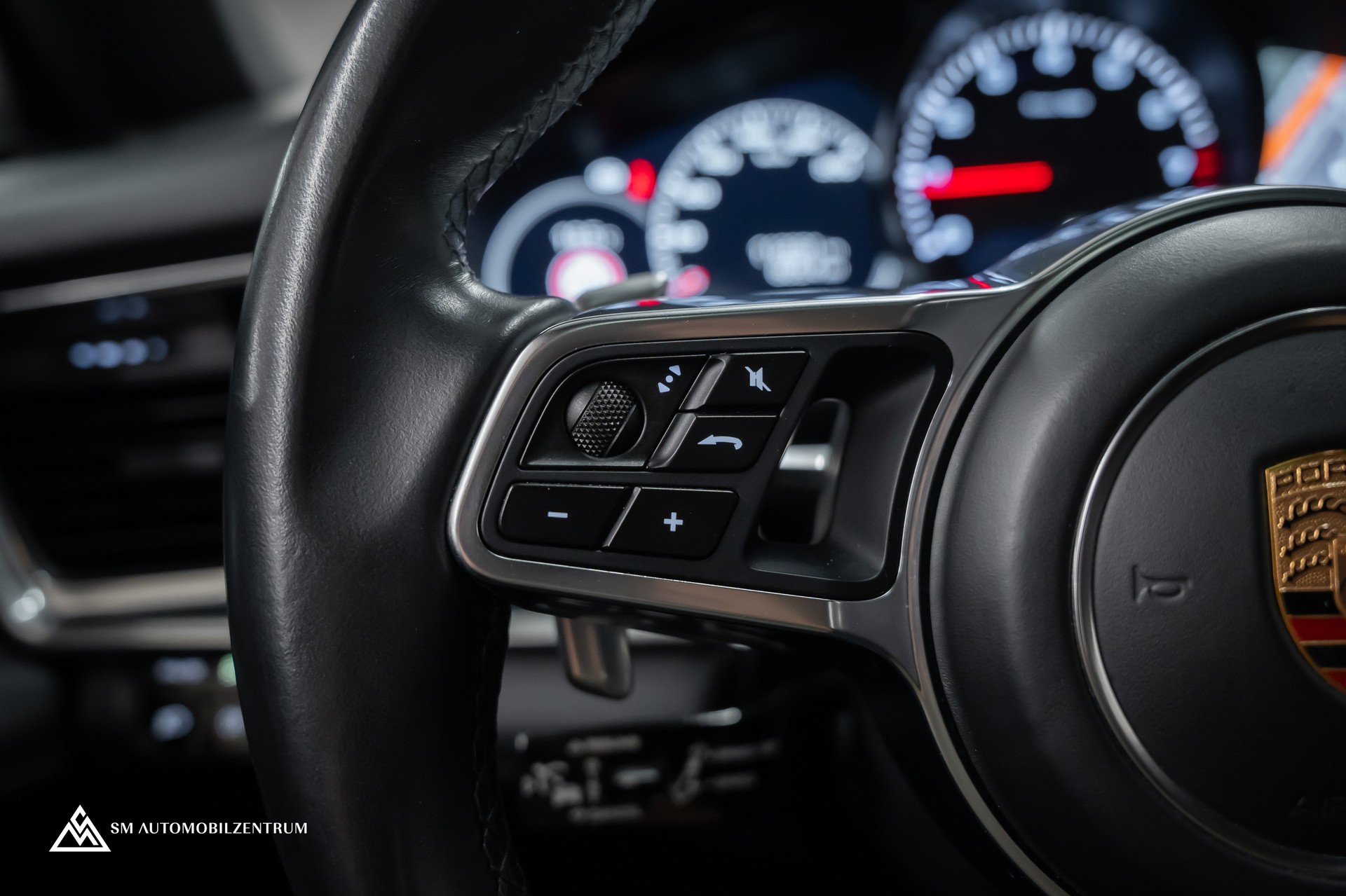 PORSCHE Panamera 3.0 V6 4 / Approved / Panorama / 360° / Bose / AHK-image-29