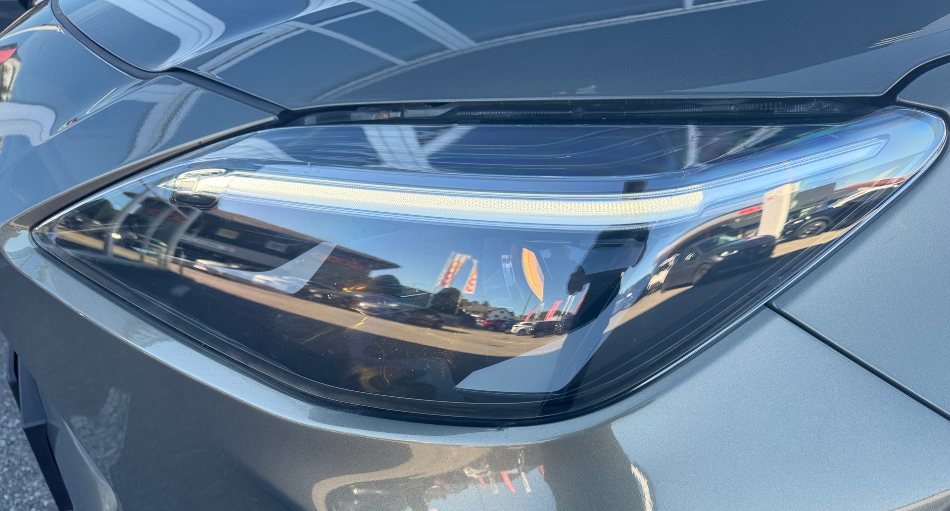 TOYOTA Yaris Cross 1.5 Comfort AWDi e-CVT-image-4