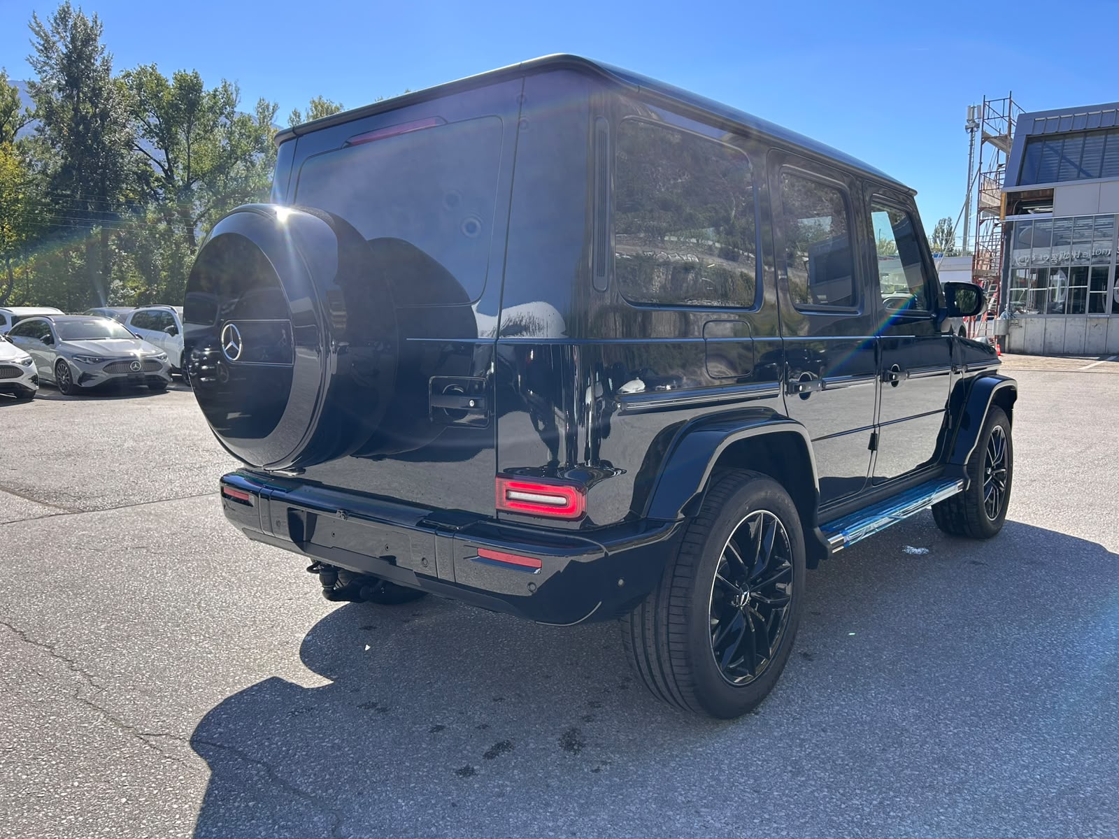 MERCEDES-BENZ G 450d 9G-Tronic-showroom-element-3
