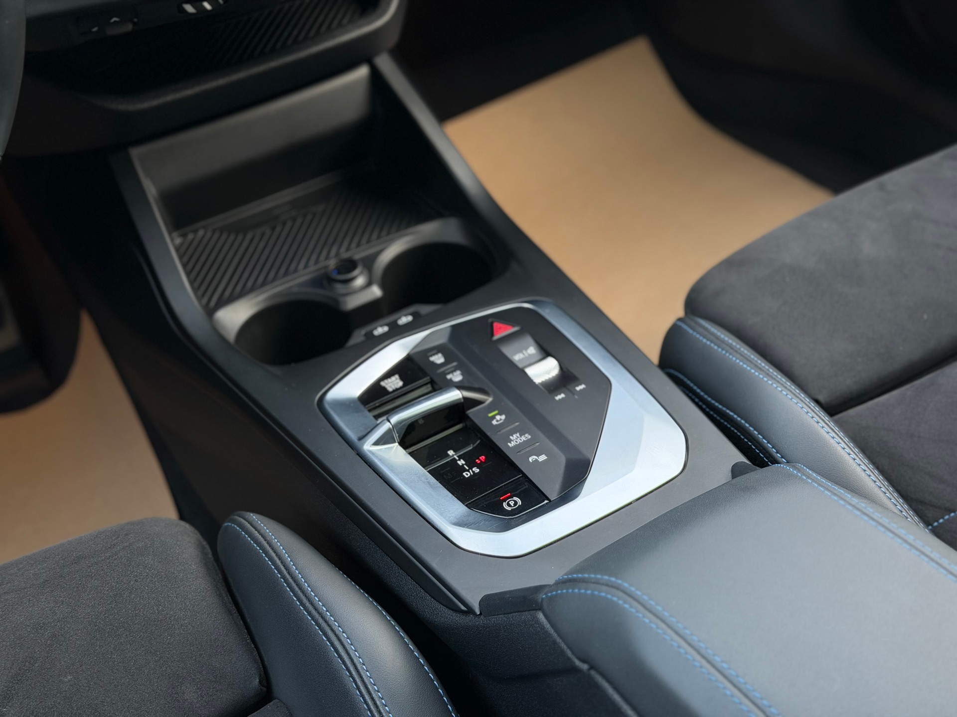 BMW 123 xDrive M Sport Steptronic-image-17