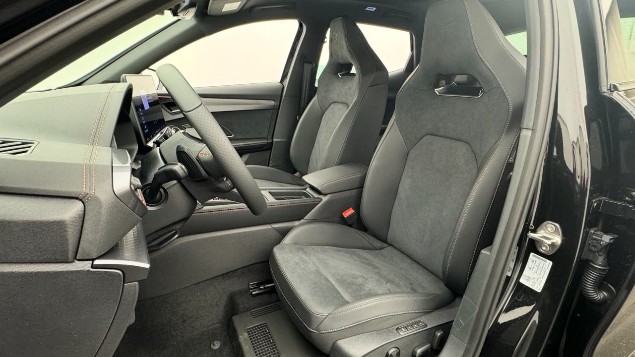 CUPRA Formentor 2.0TSI VZ Black Edtion-image-4